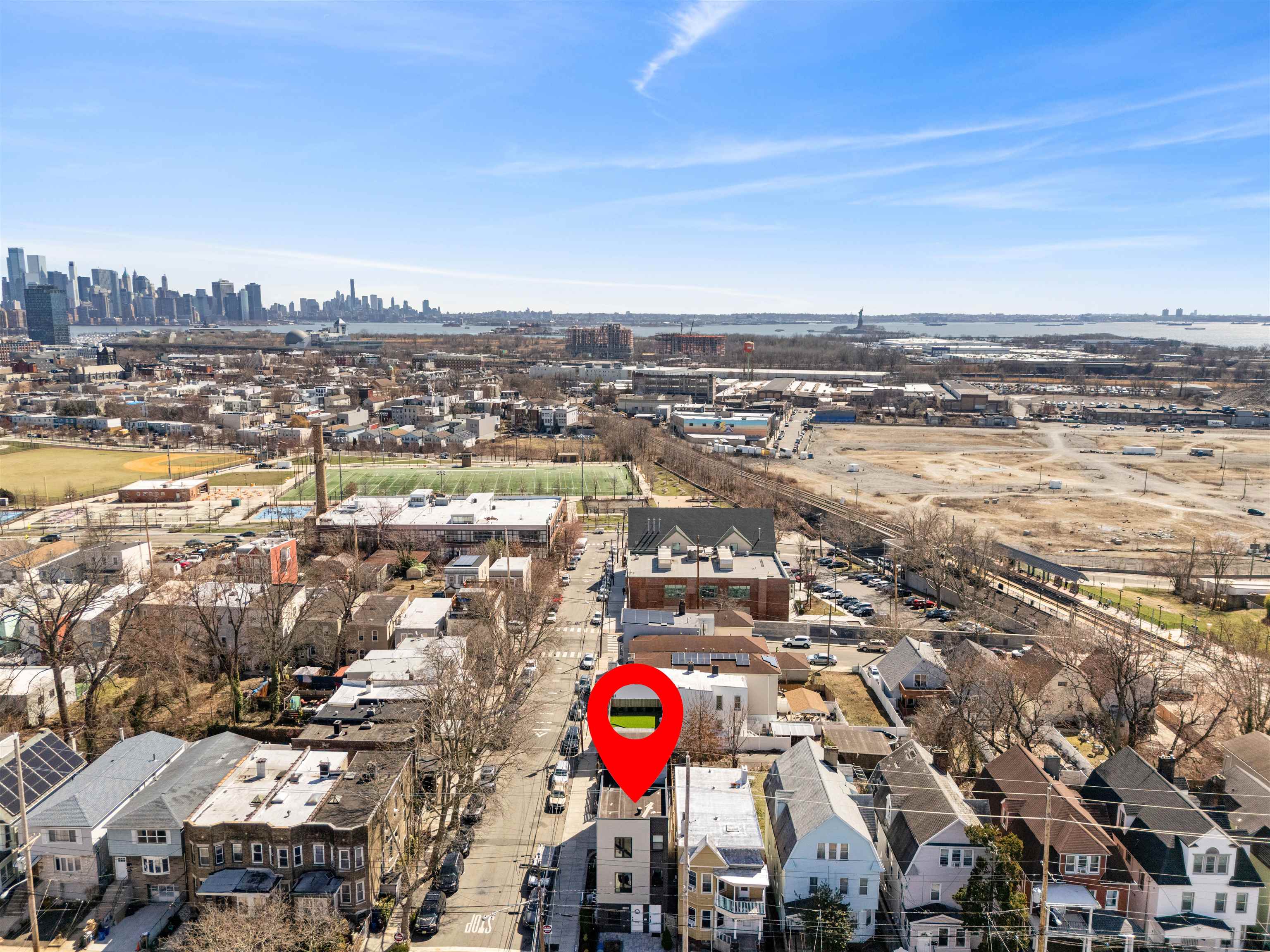 312 ARLINGTON AVE Unit: 1