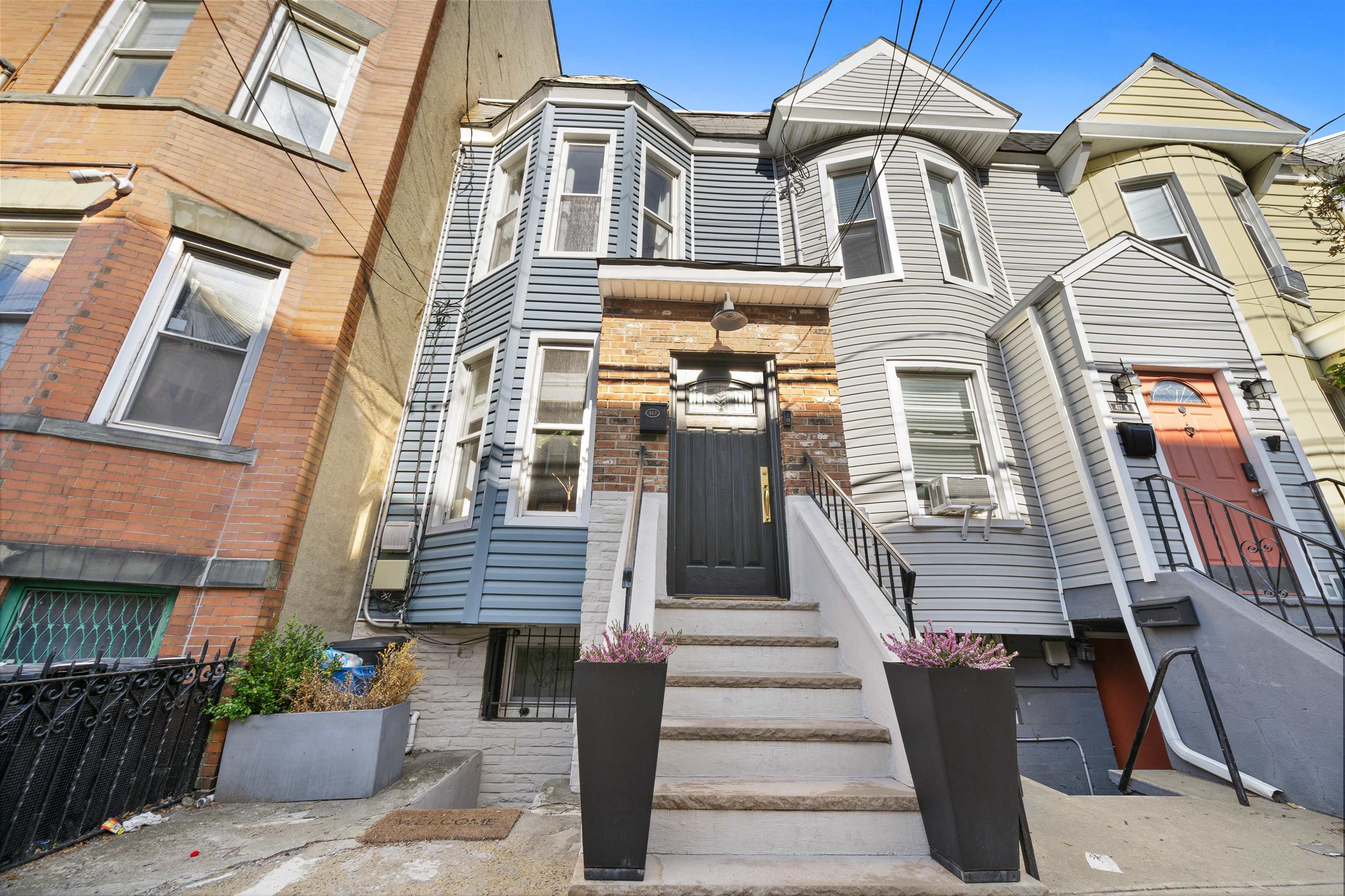 417 BALDWIN AVE
