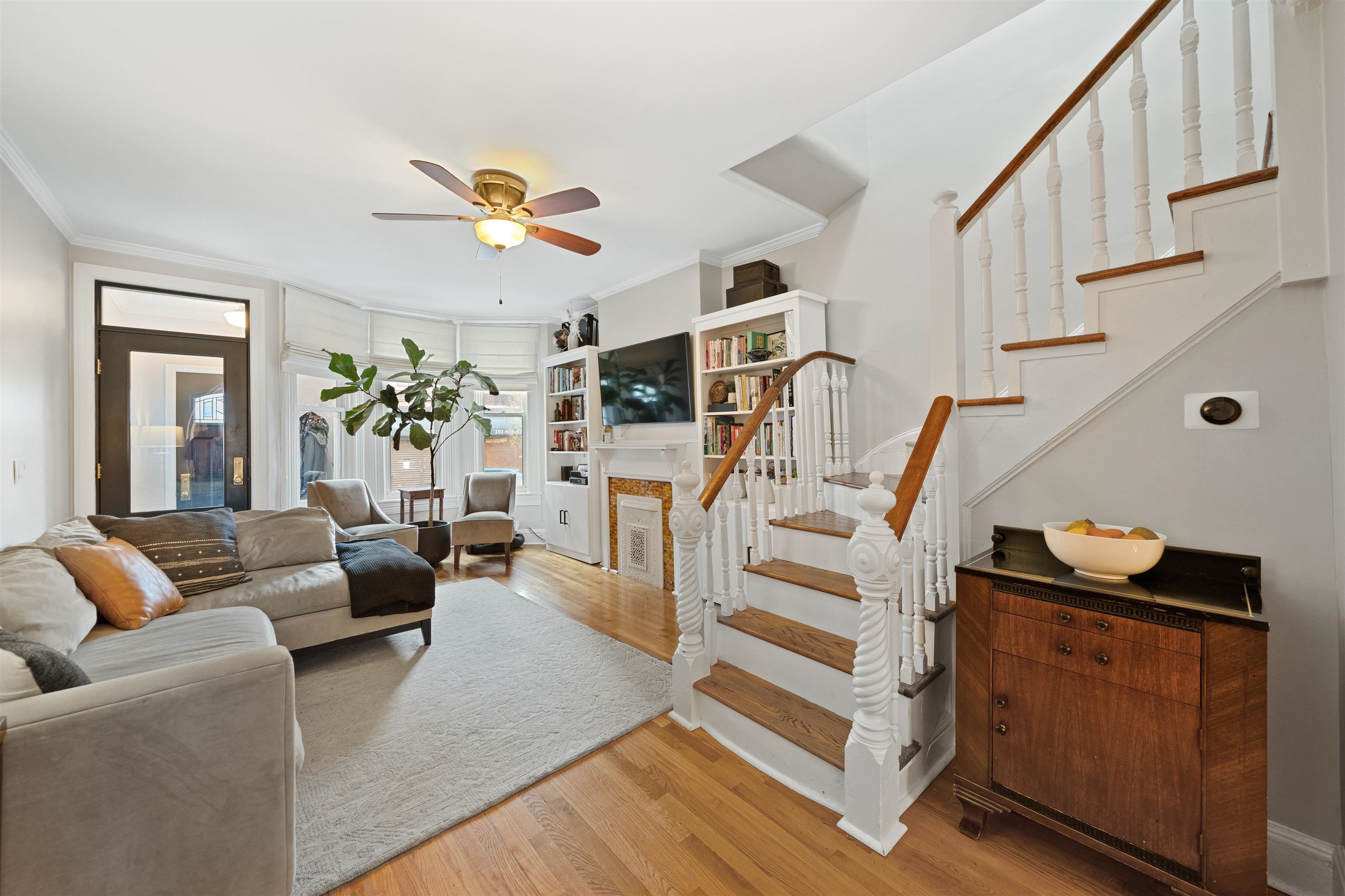 417 BALDWIN AVE