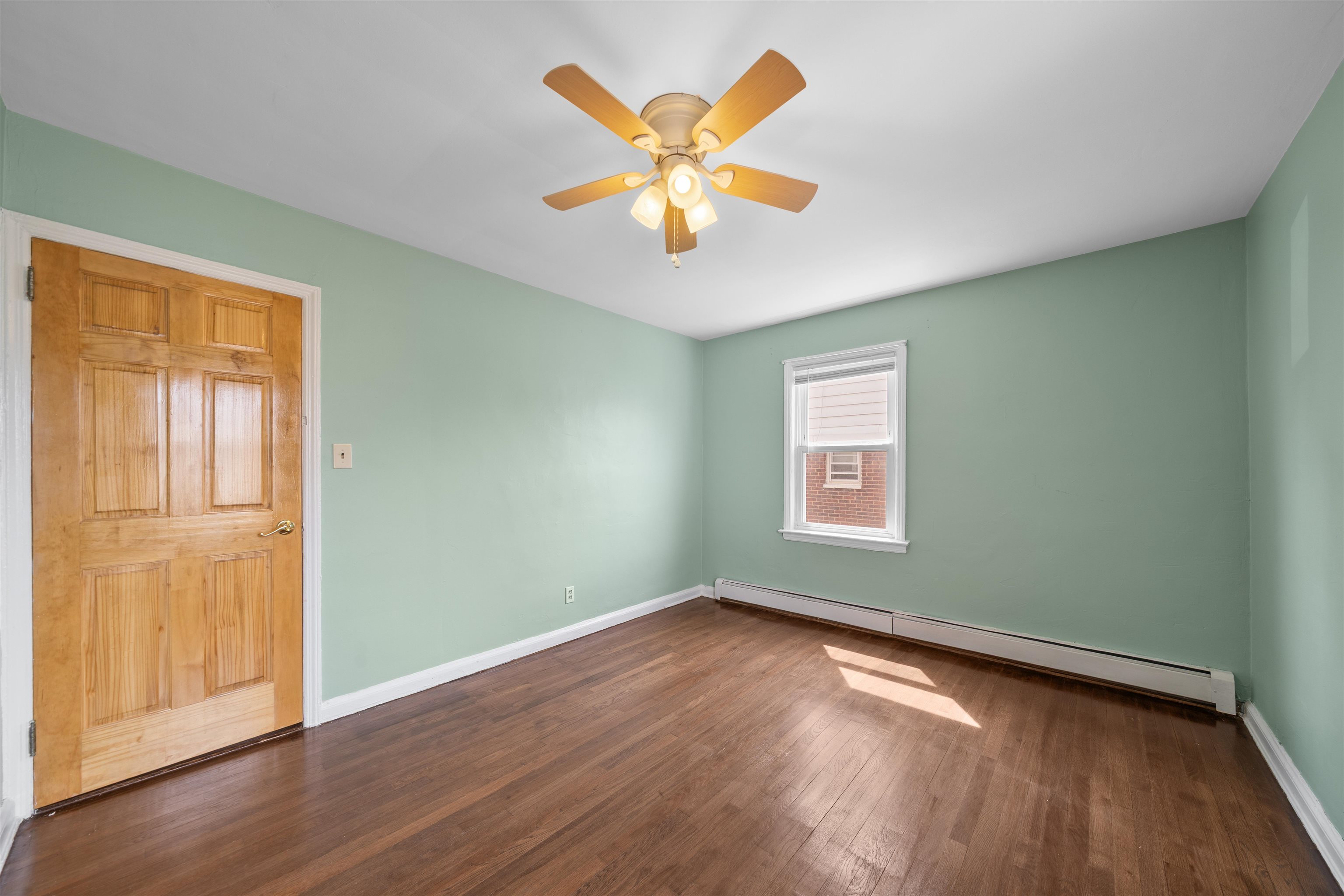 31 BROADWAY Unit: 1