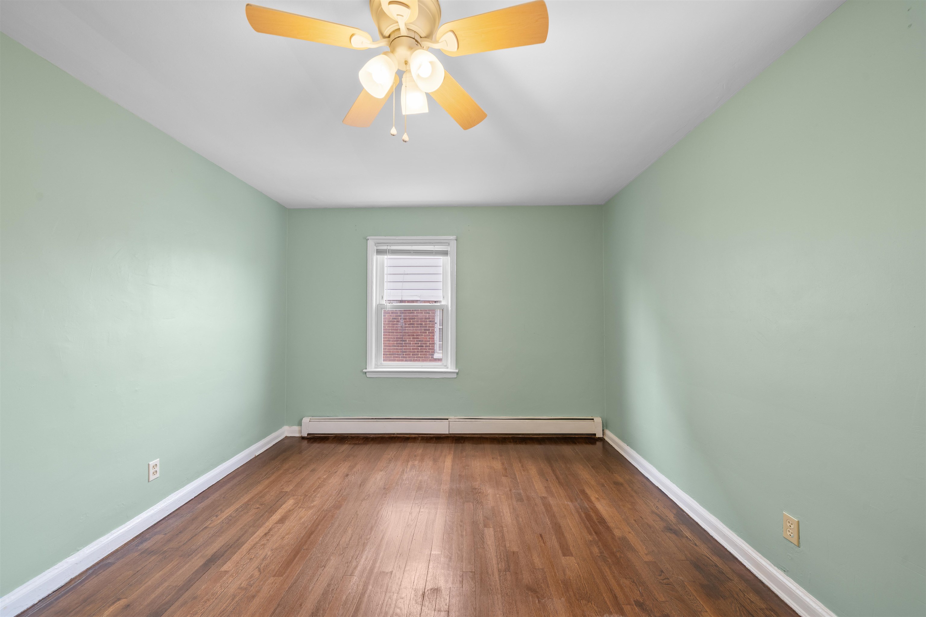 31 BROADWAY Unit: 1