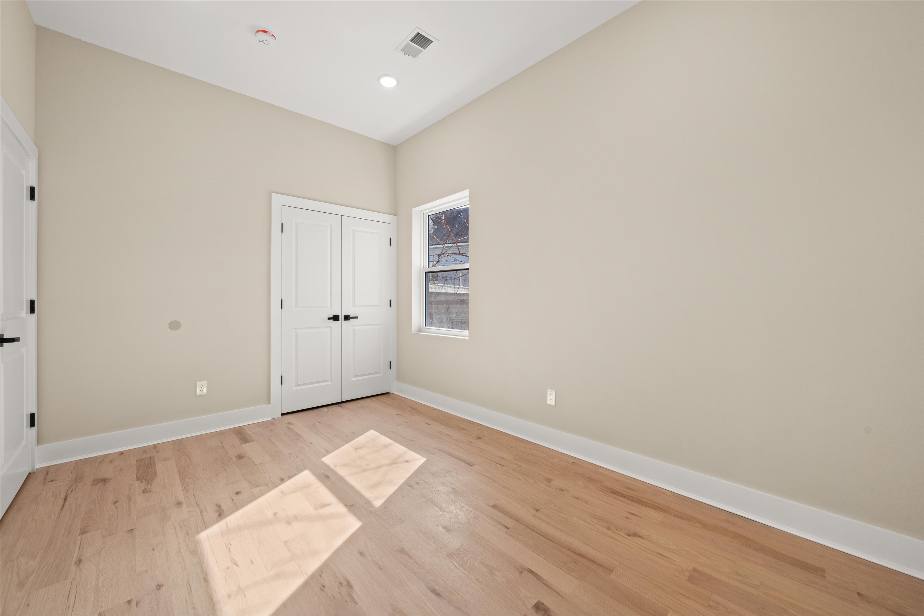 169 RANDOLPH AVE Unit: 1