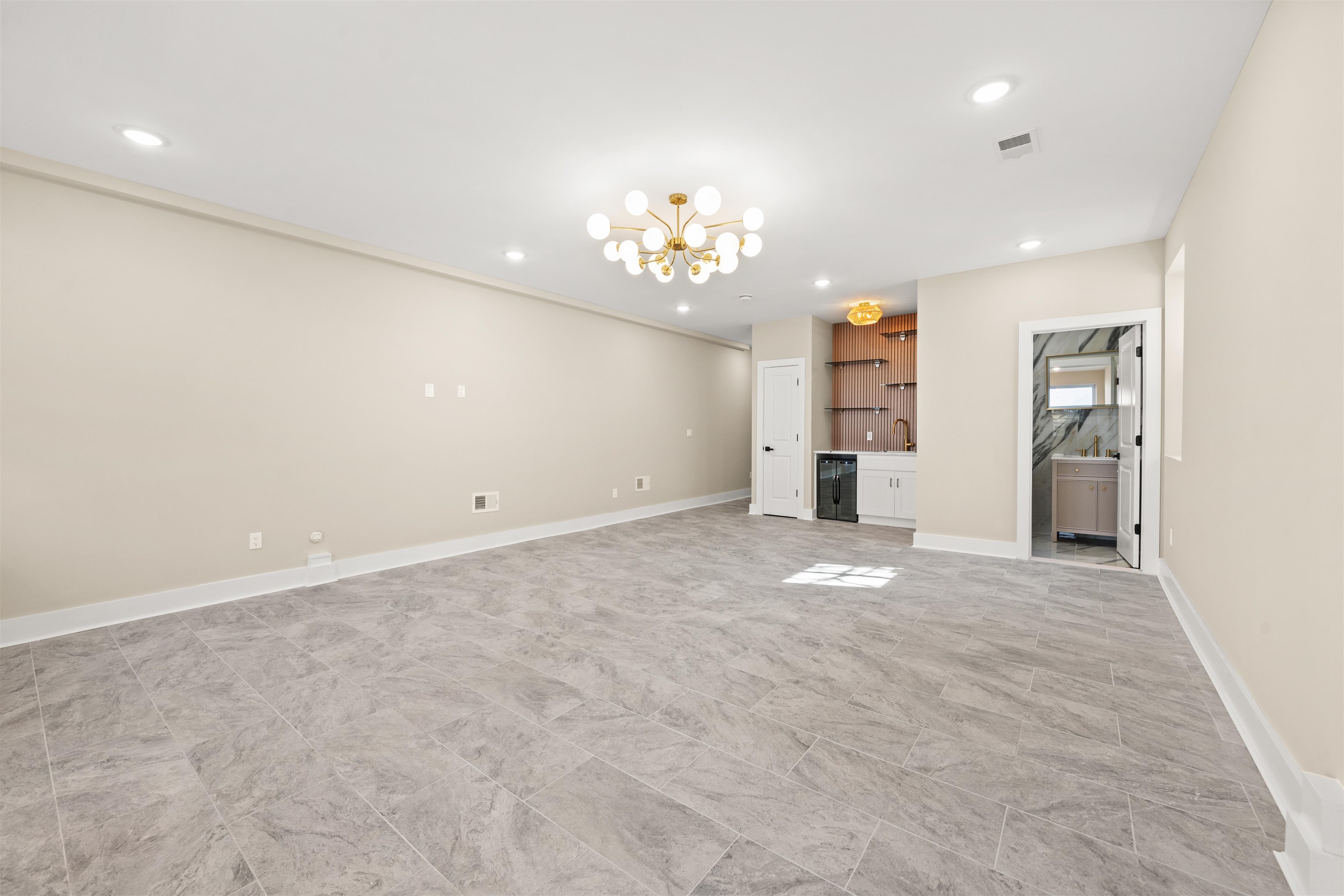 169 RANDOLPH AVE Unit: 1