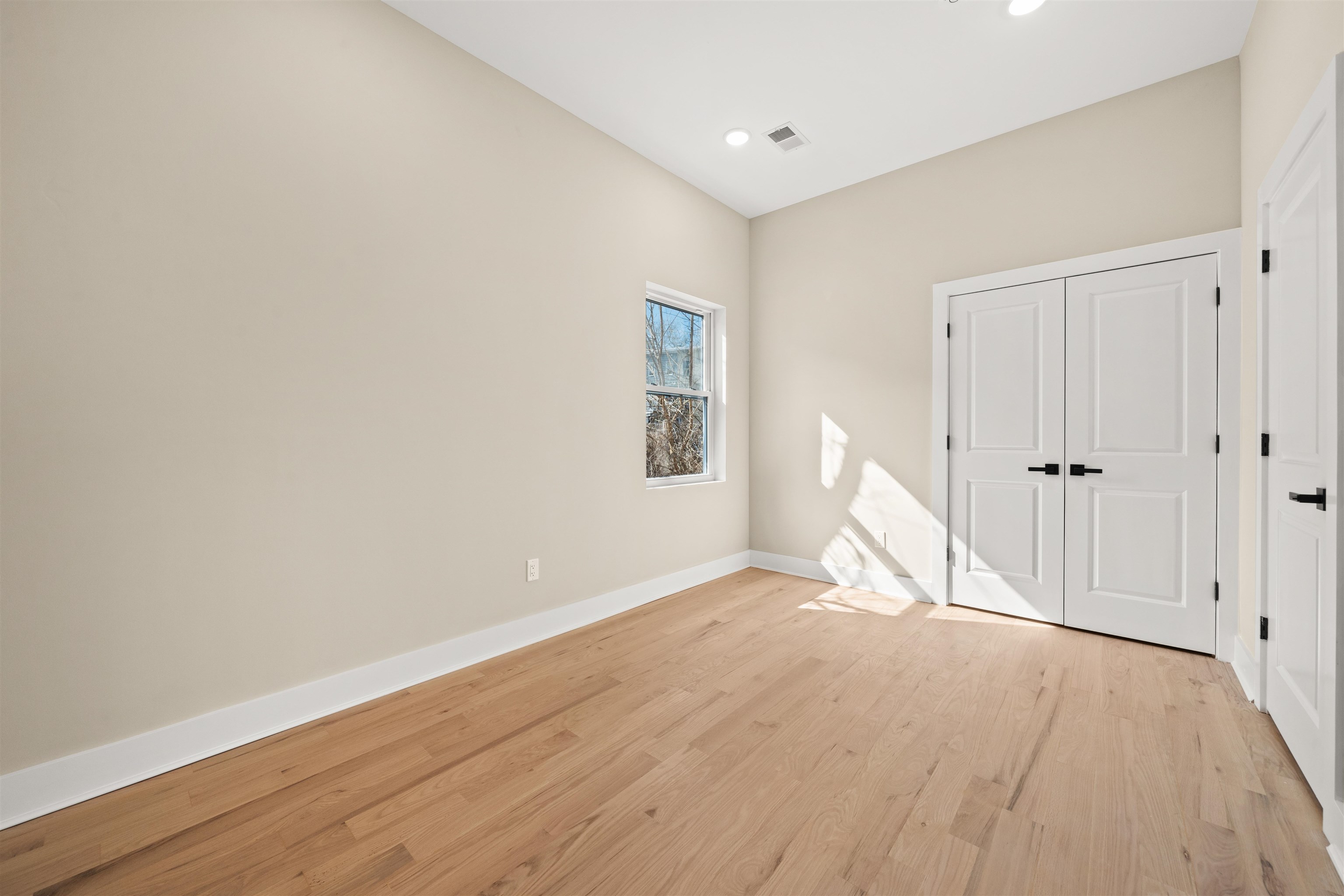 169 RANDOLPH AVE Unit: 1