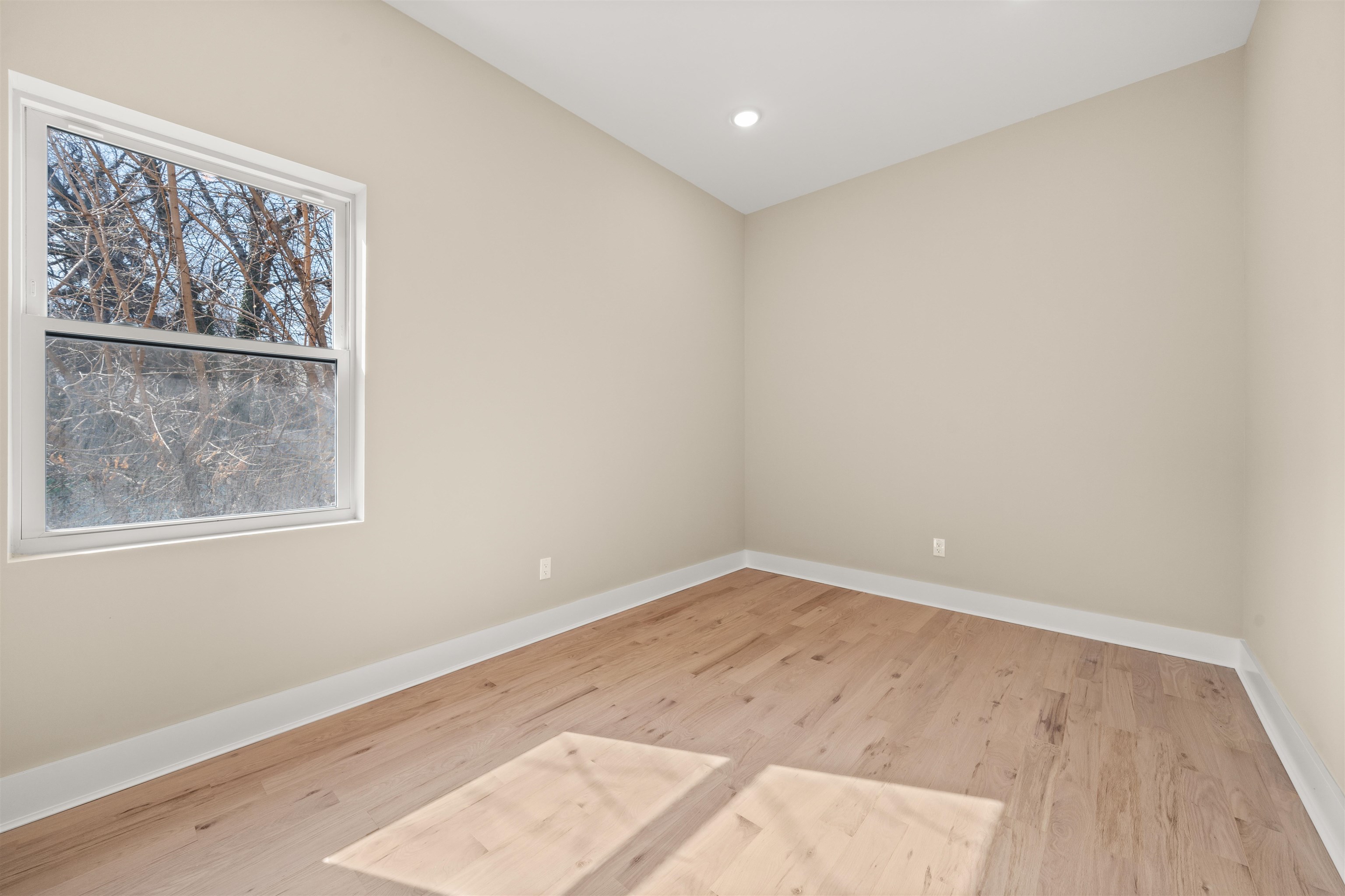 169 RANDOLPH AVE Unit: 1