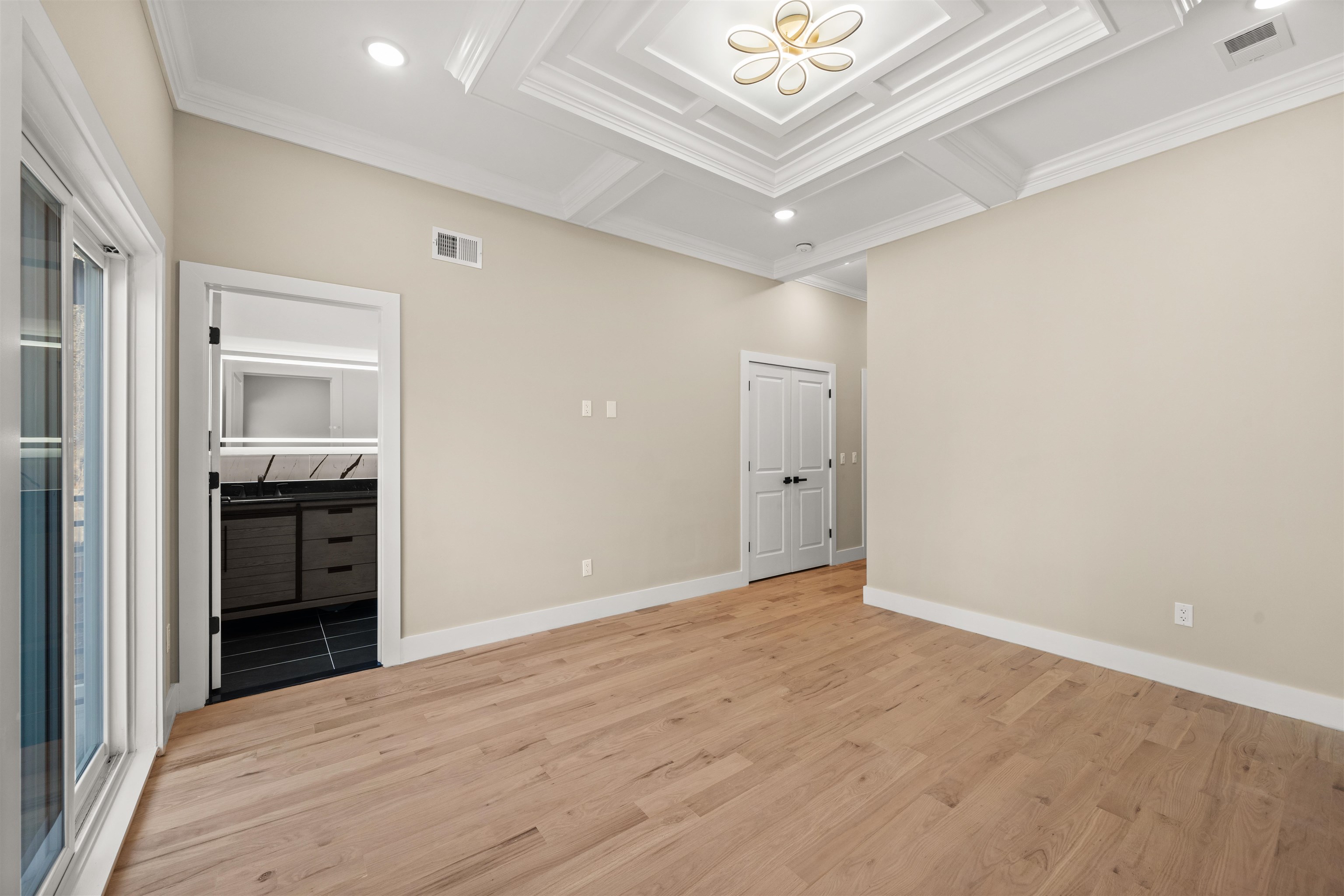 169 RANDOLPH AVE Unit: 1