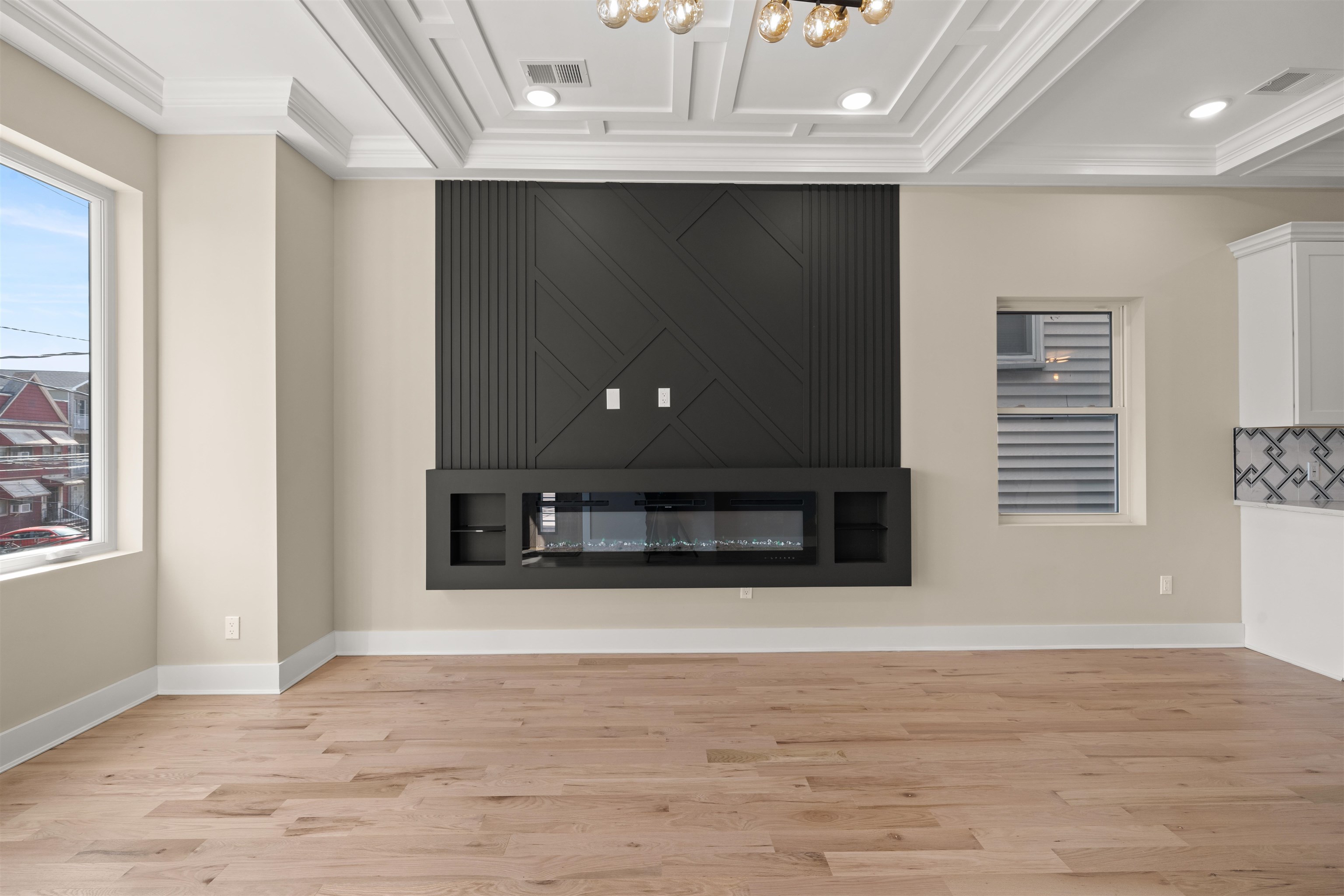 169 RANDOLPH AVE Unit: 1