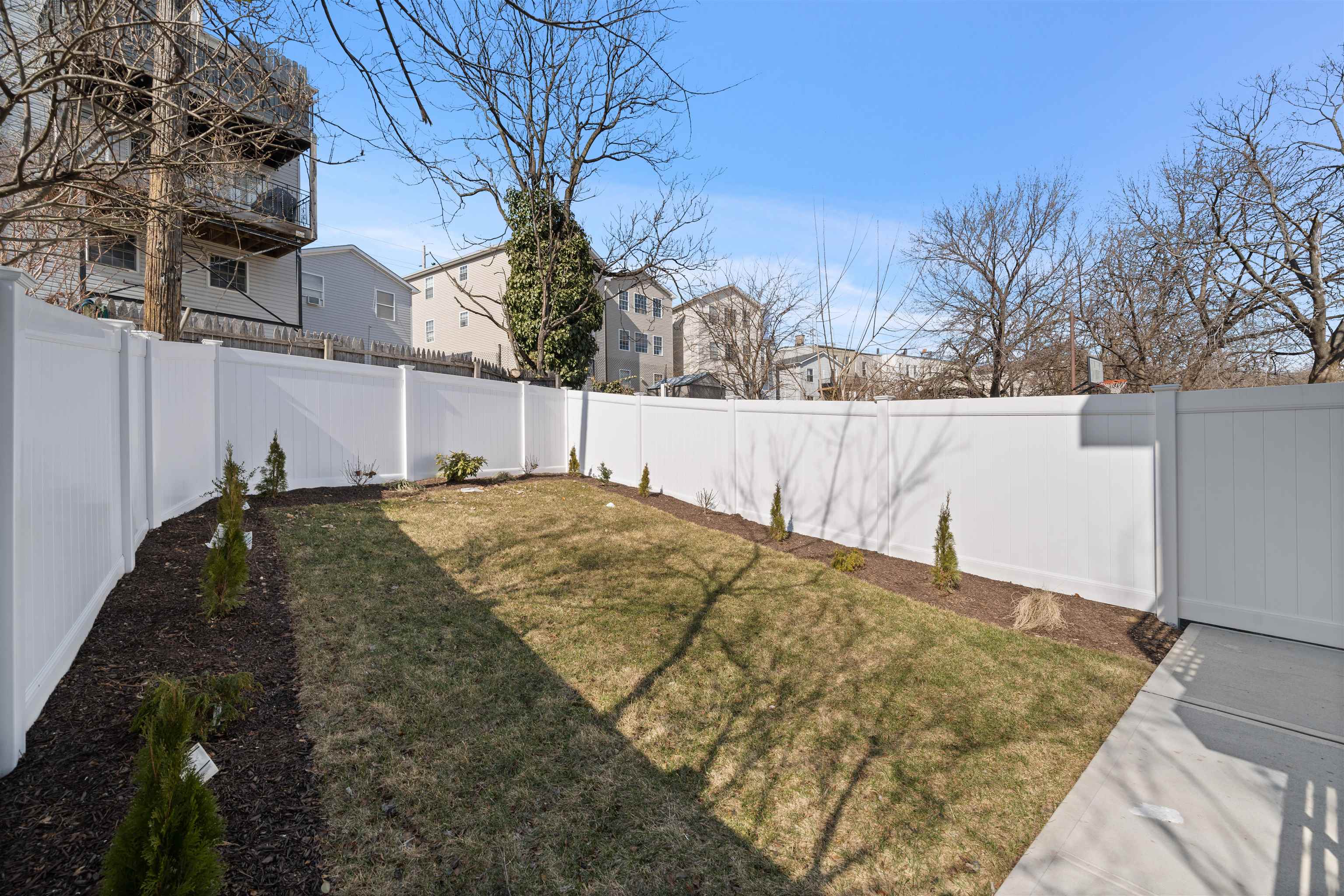 169 RANDOLPH AVE Unit: 1