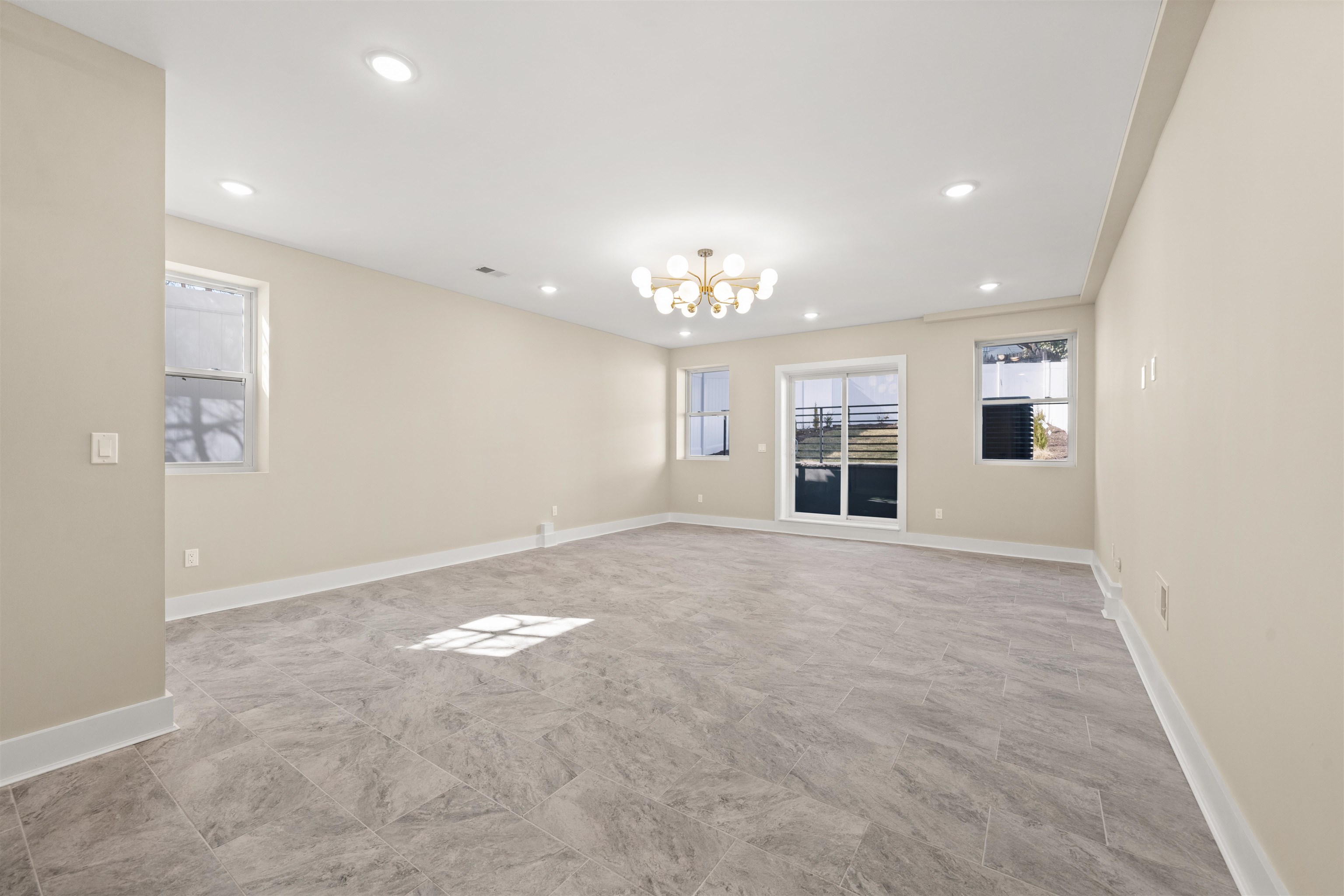 169 RANDOLPH AVE Unit: 1