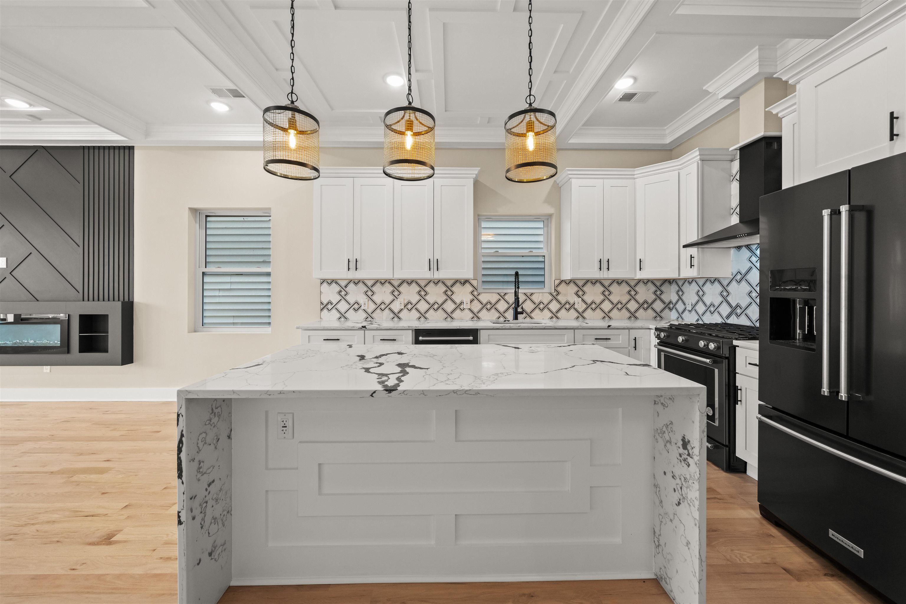 169 RANDOLPH AVE Unit: 1