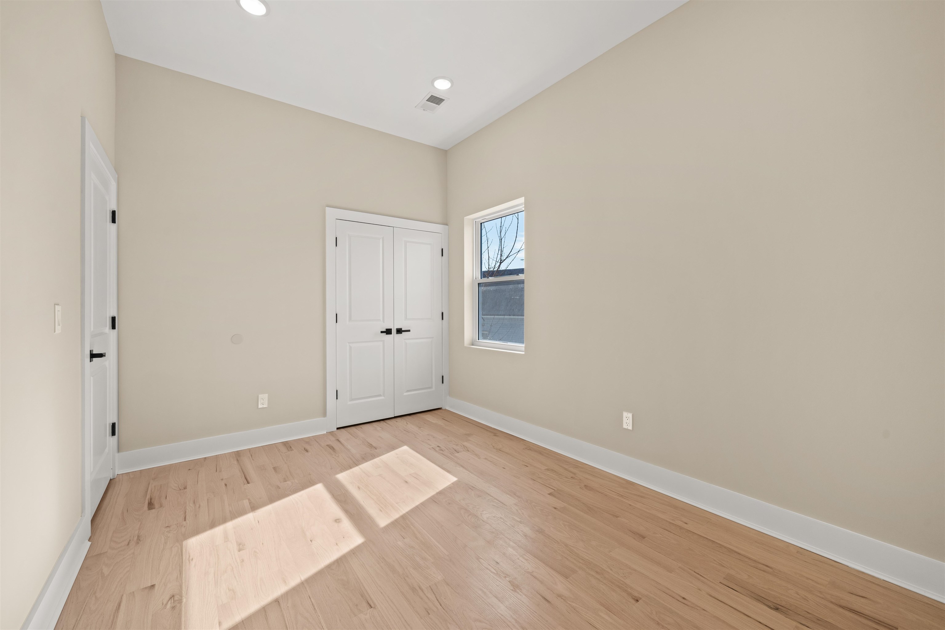 169 RANDOLPH AVE Unit: 2
