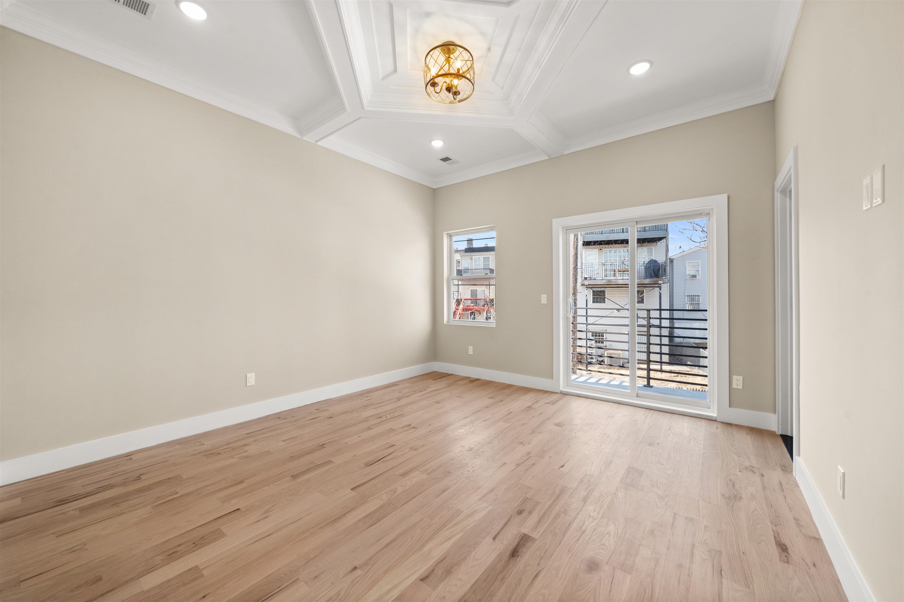 169 RANDOLPH AVE Unit: 2