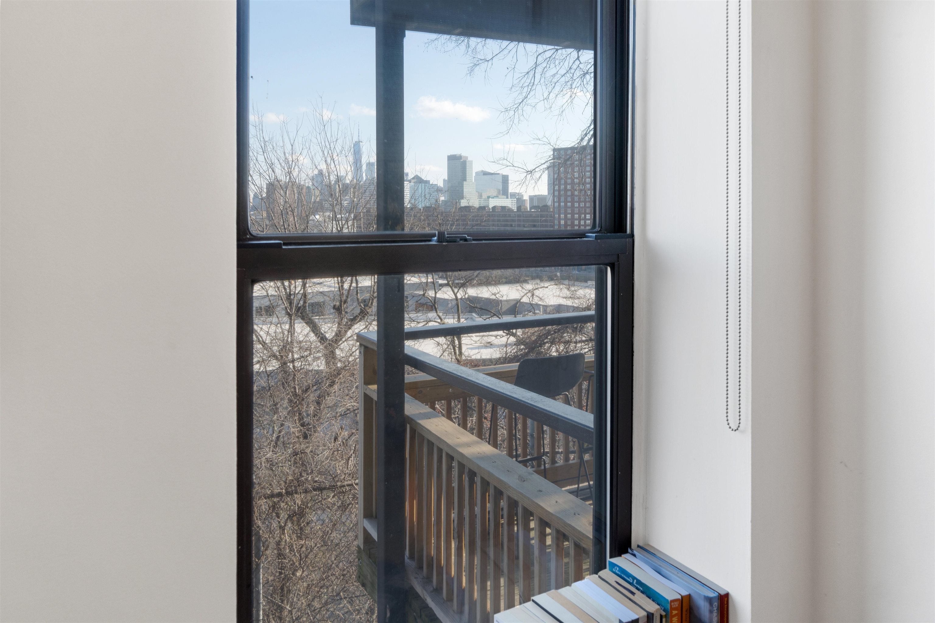 102 OGDEN AVE Unit: 104