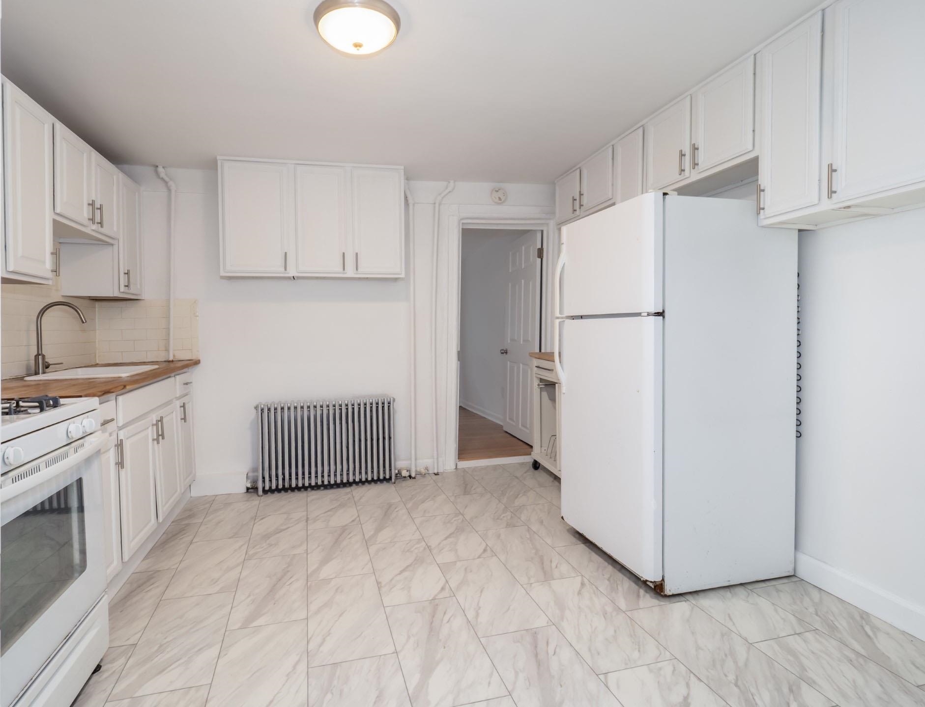 491 MERCER ST Unit: 1