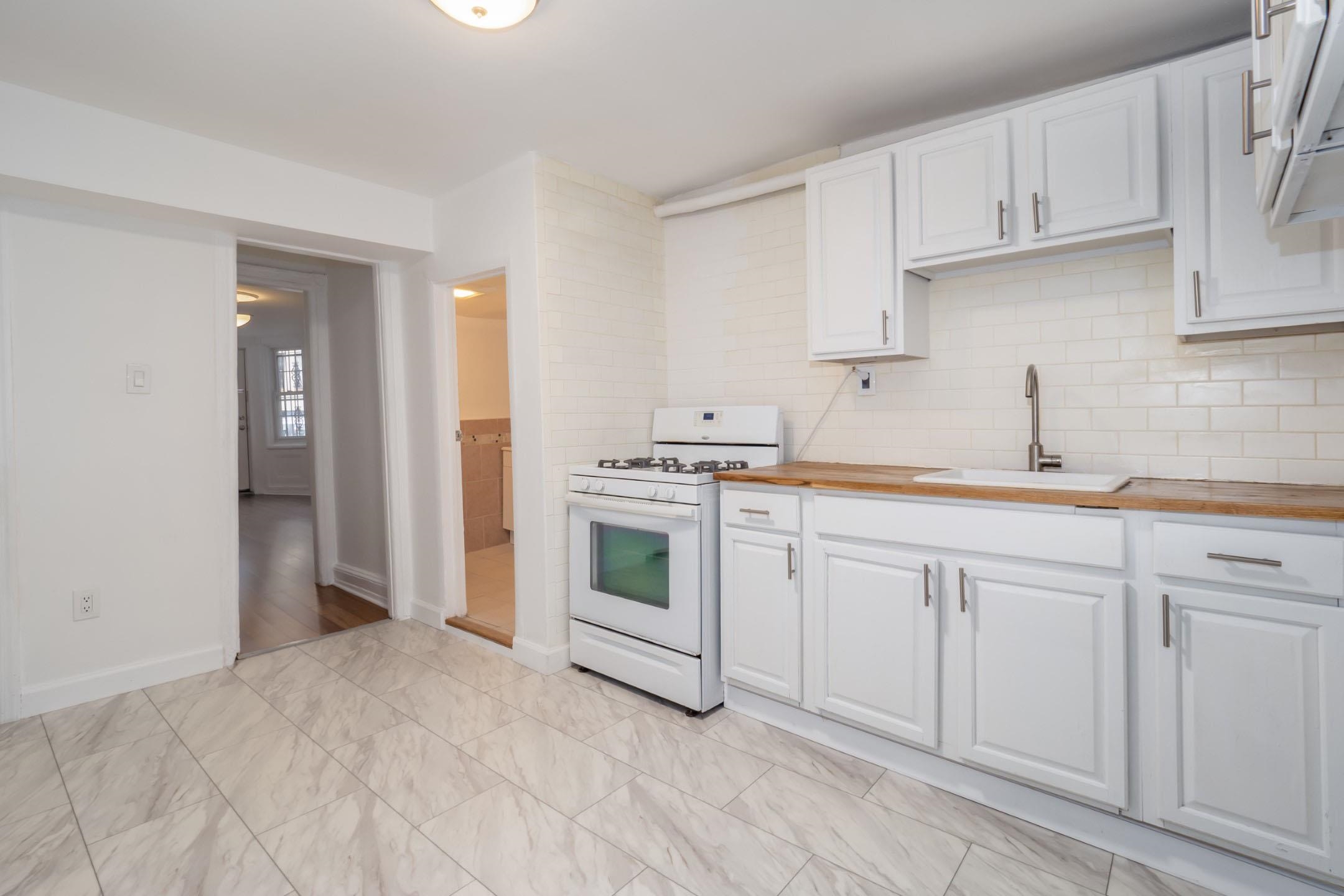 491 MERCER ST Unit: 1