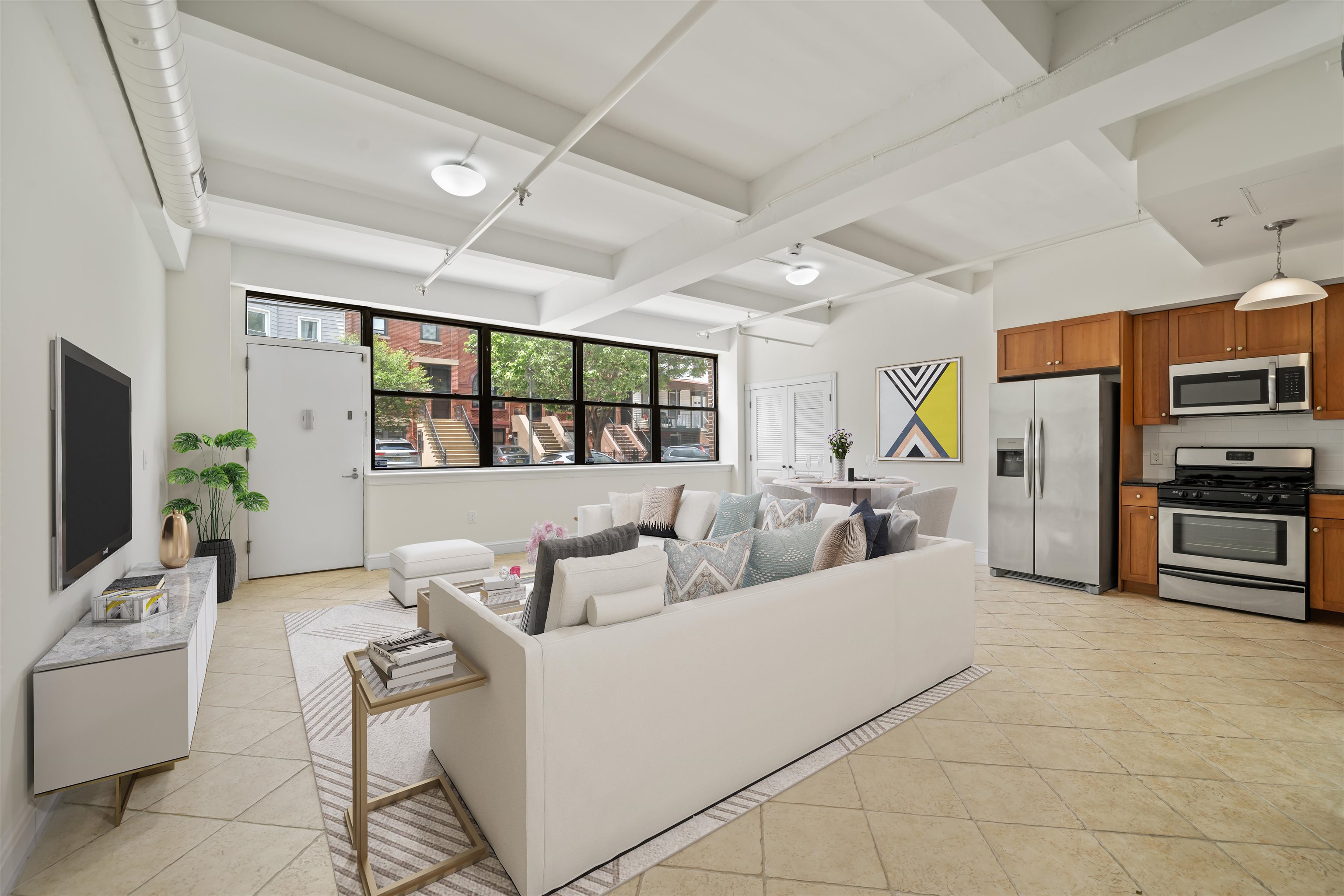 300 COMMUNIPAW AVE Unit: 11