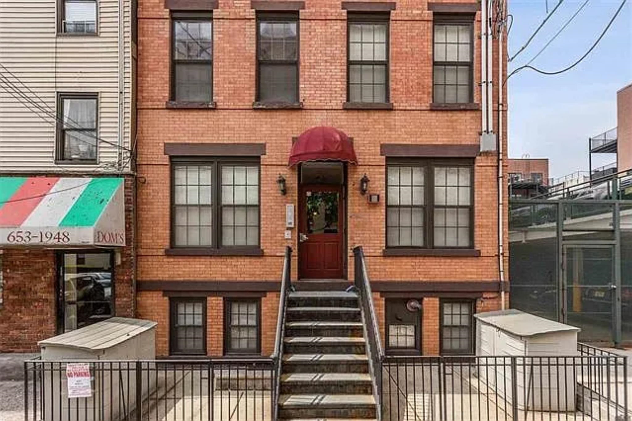 508 GRAND ST Unit: 1L