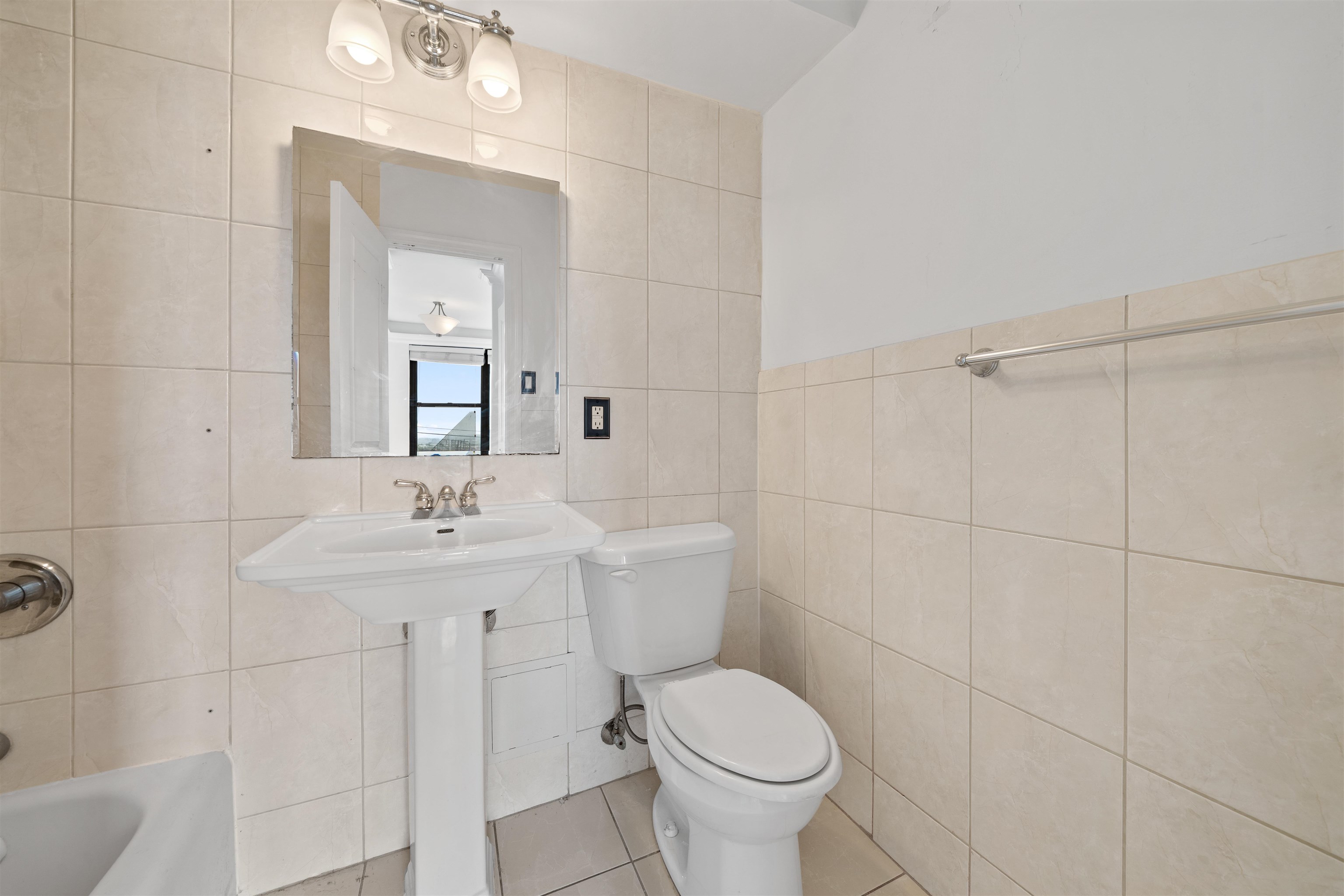 500 CENTRAL AVE Unit: 415