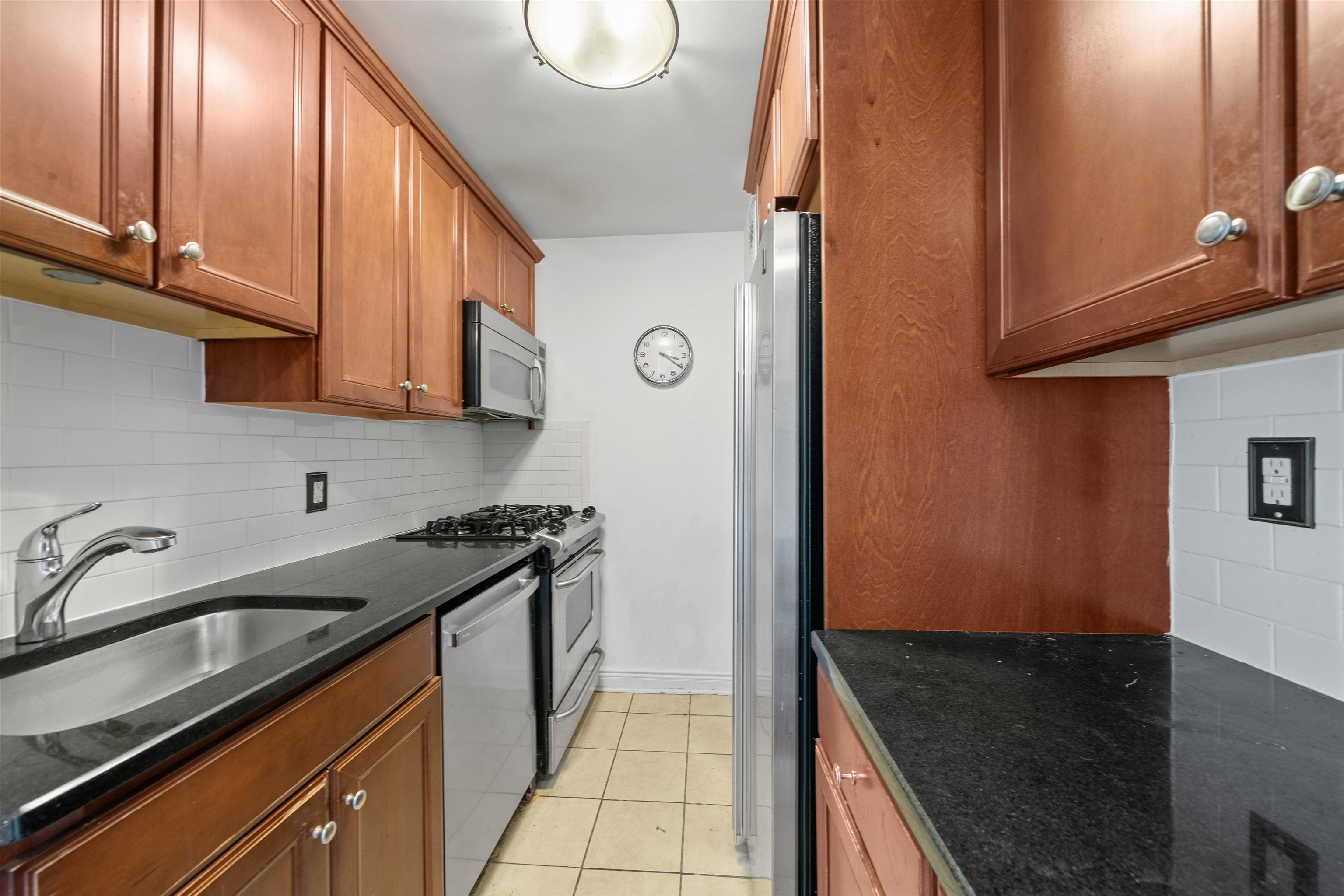 500 CENTRAL AVE Unit: 415