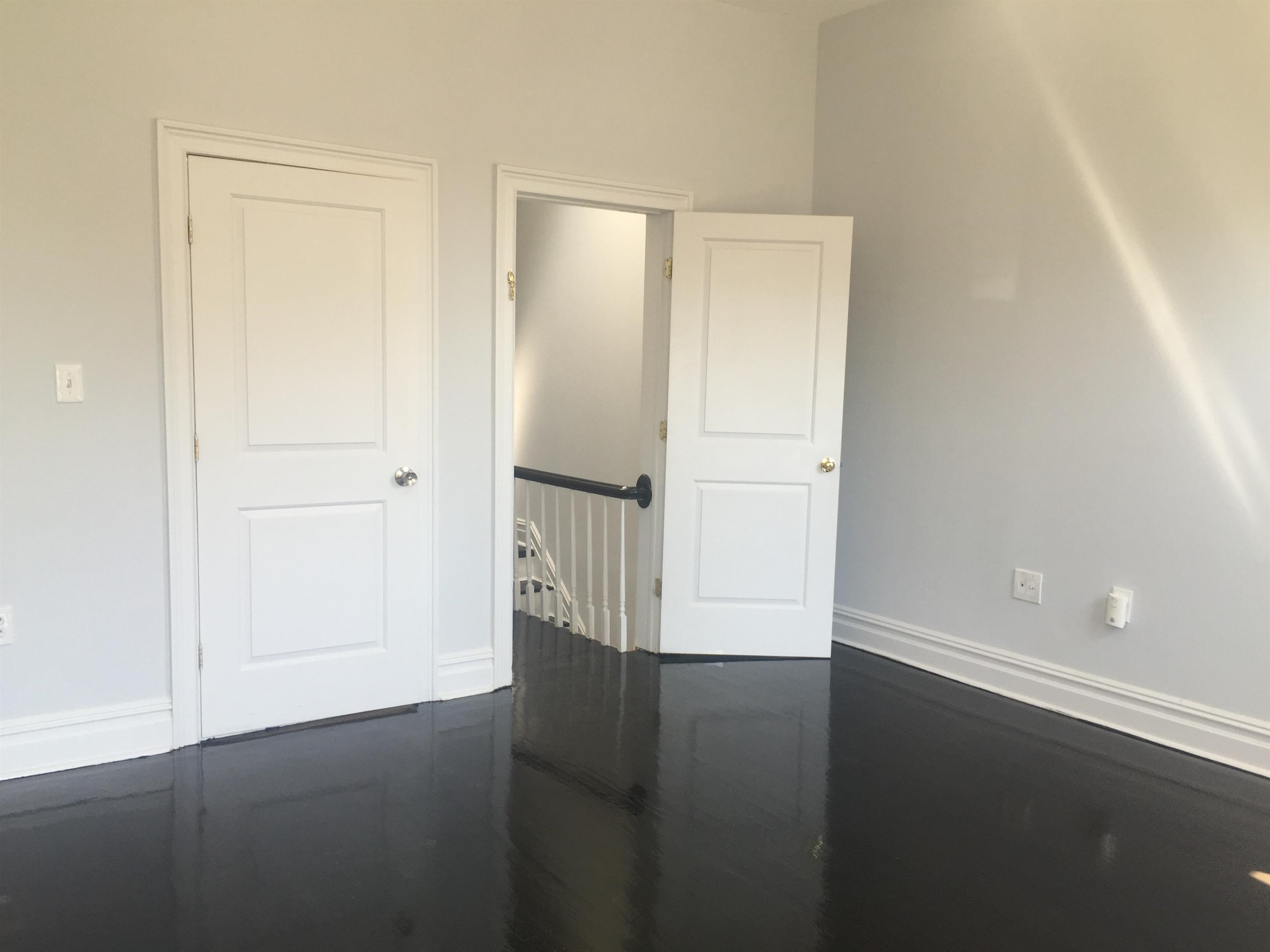 371 BERGEN AVE
