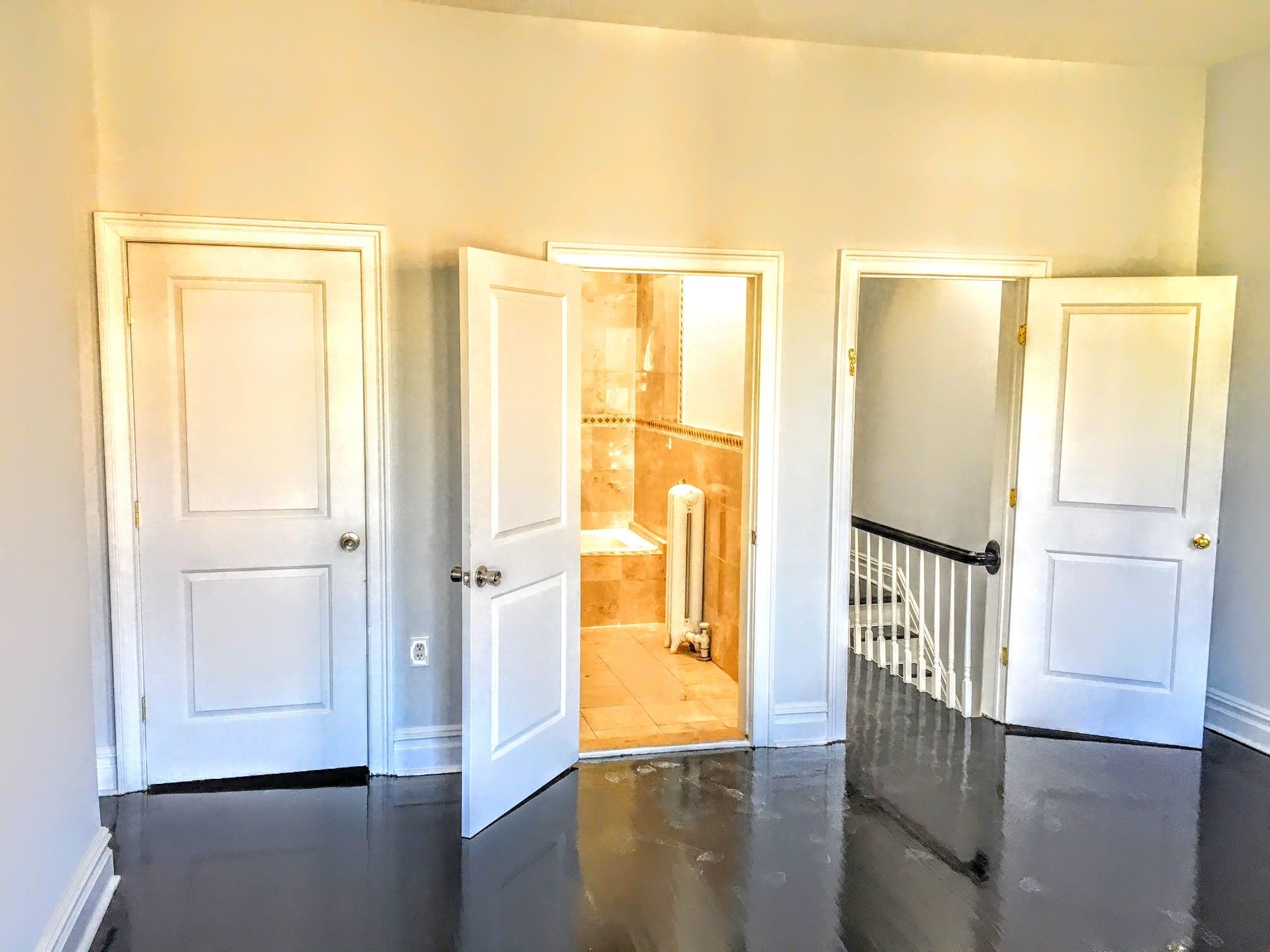 371 BERGEN AVE