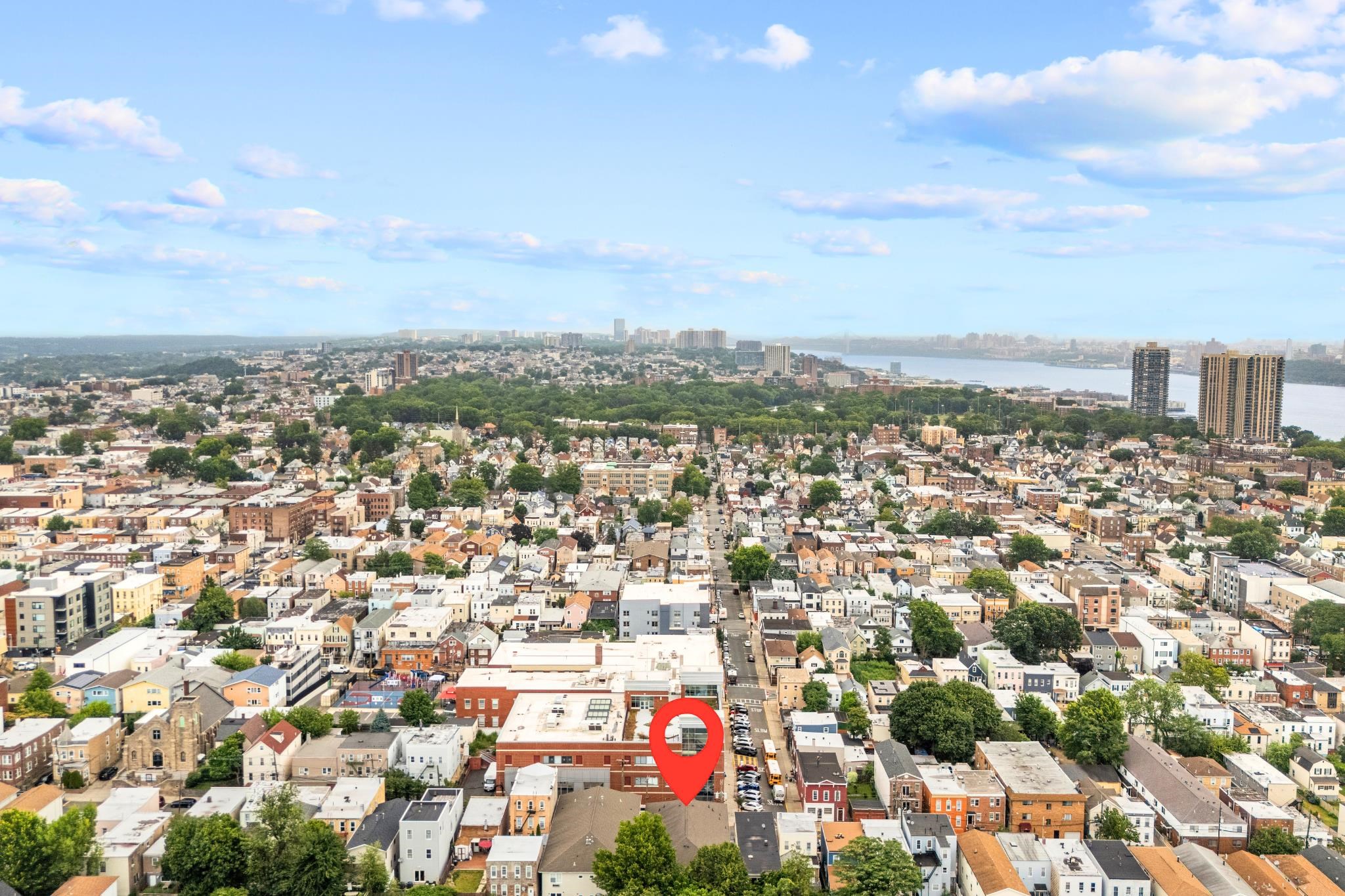 301 68TH ST Unit: 8