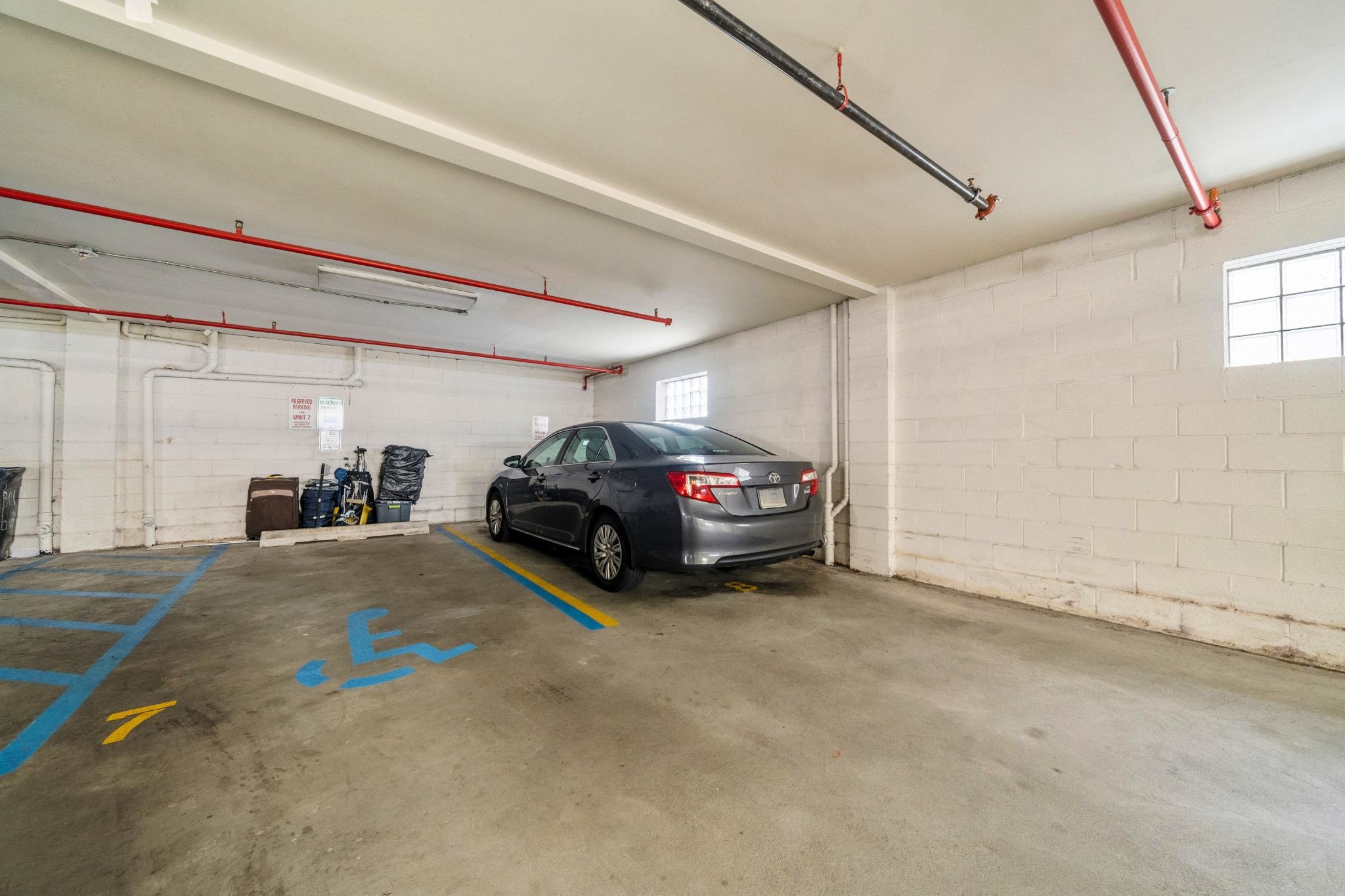 301 68TH ST Unit: 8