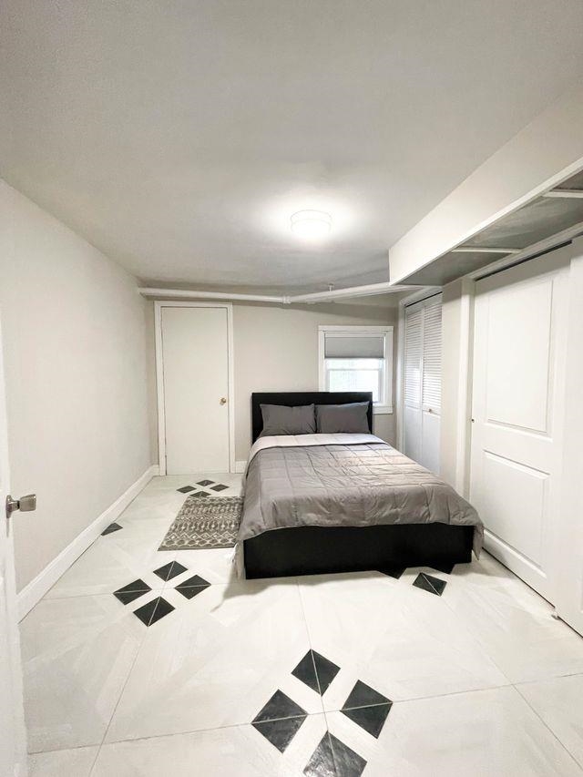 20A CLENDENNY AVE Unit: 1