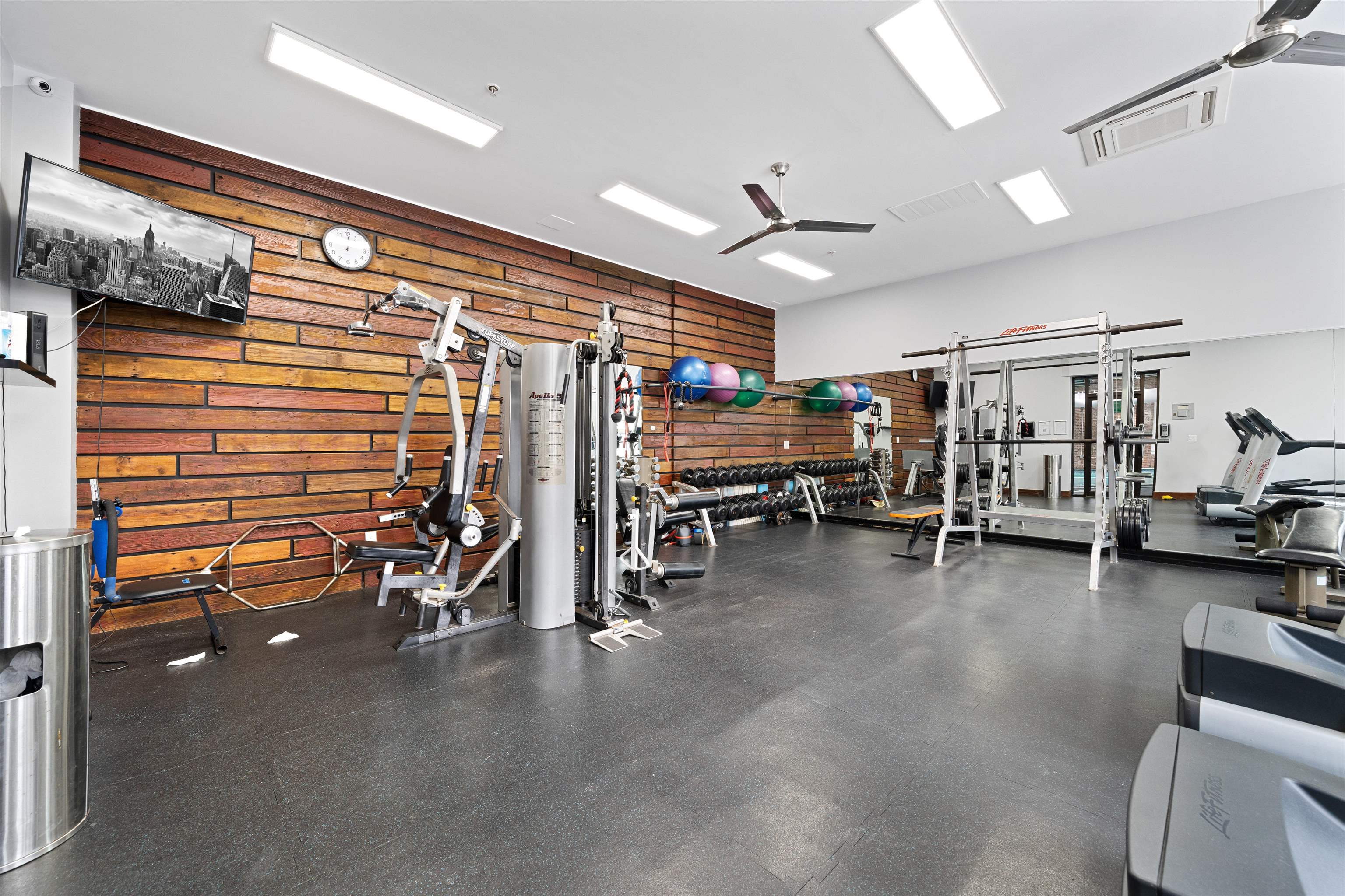 75 LIBERTY AVE Unit: E13