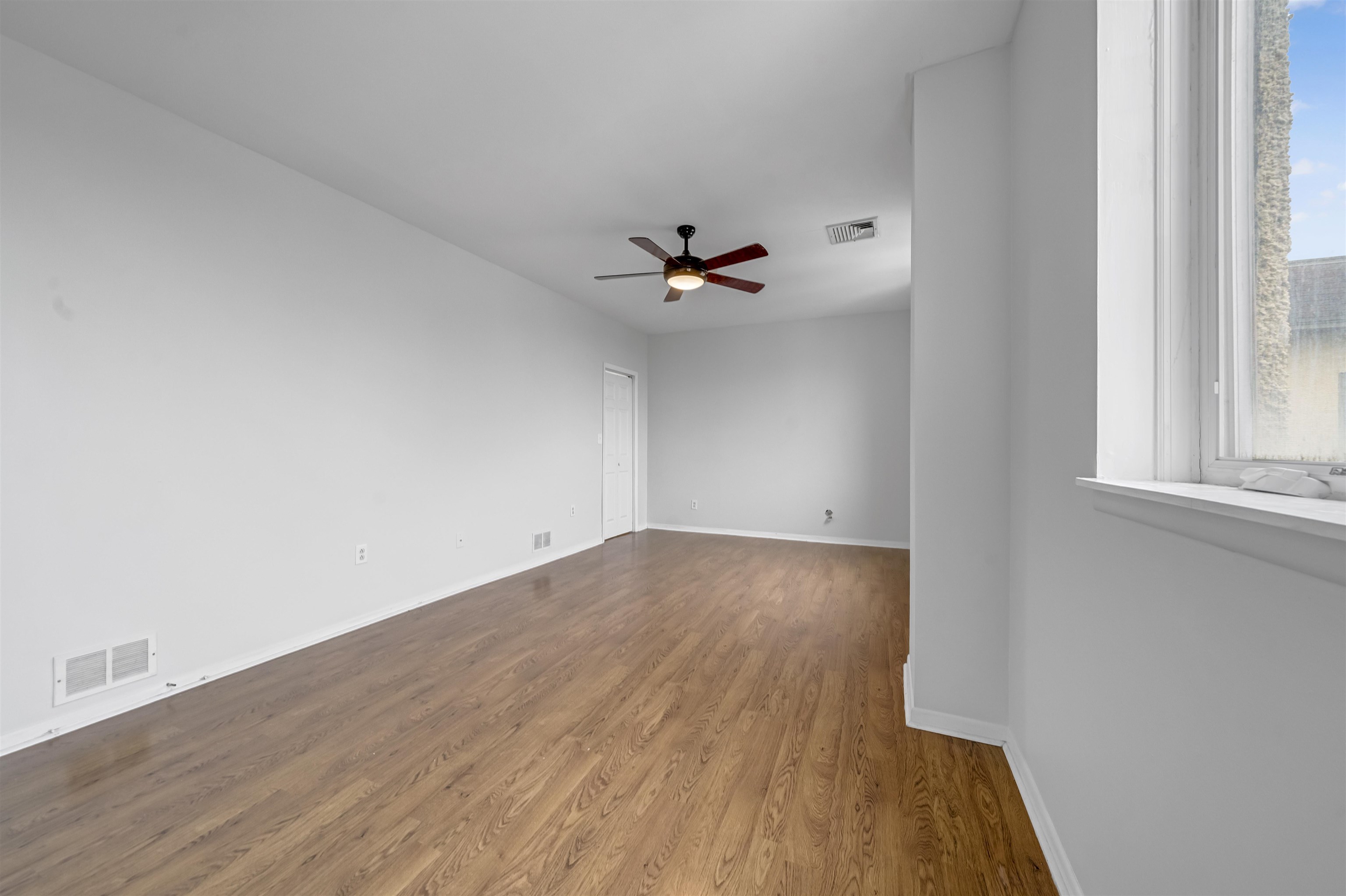 75 LIBERTY AVE Unit: E13