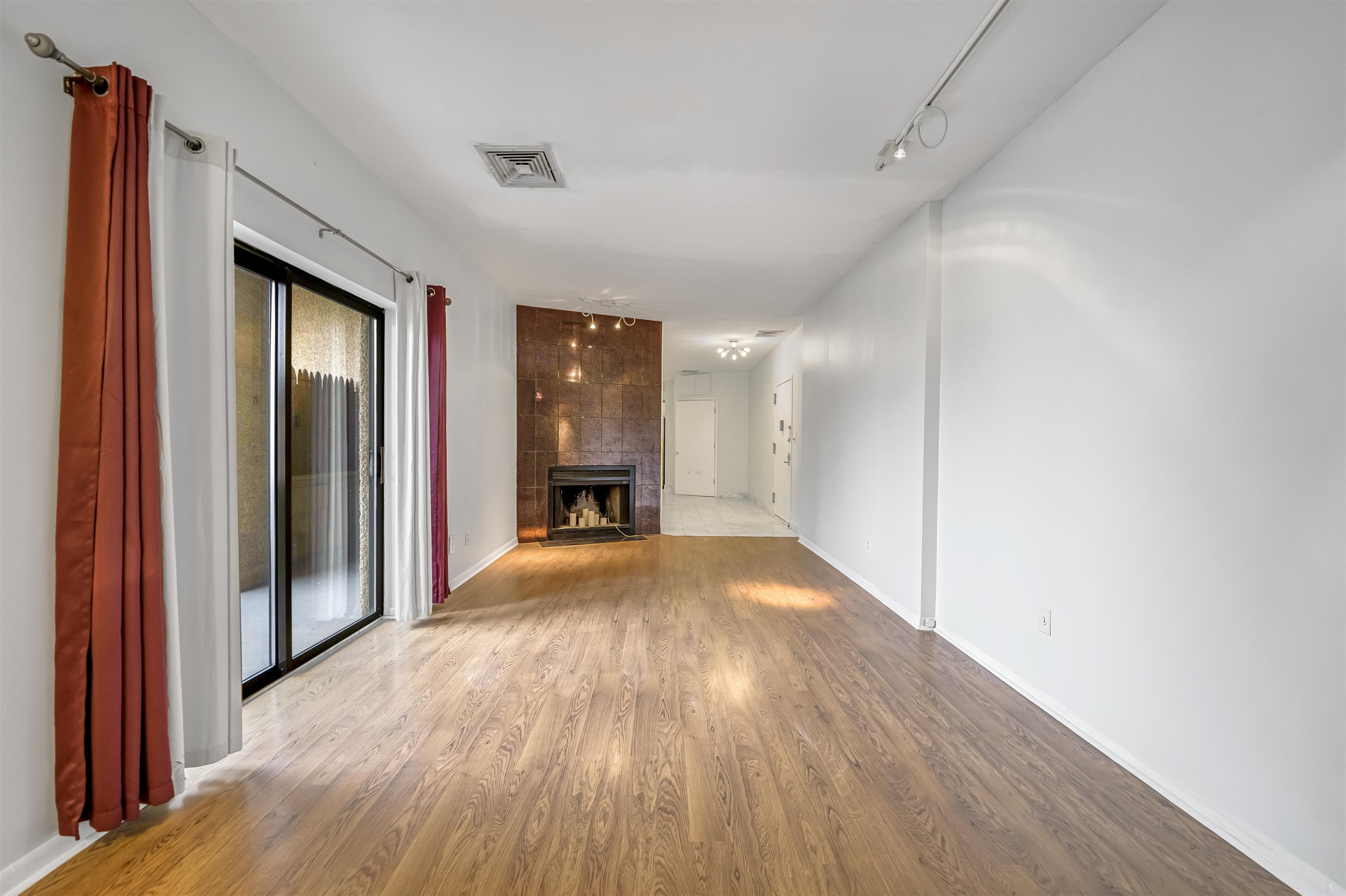 75 LIBERTY AVE Unit: E13