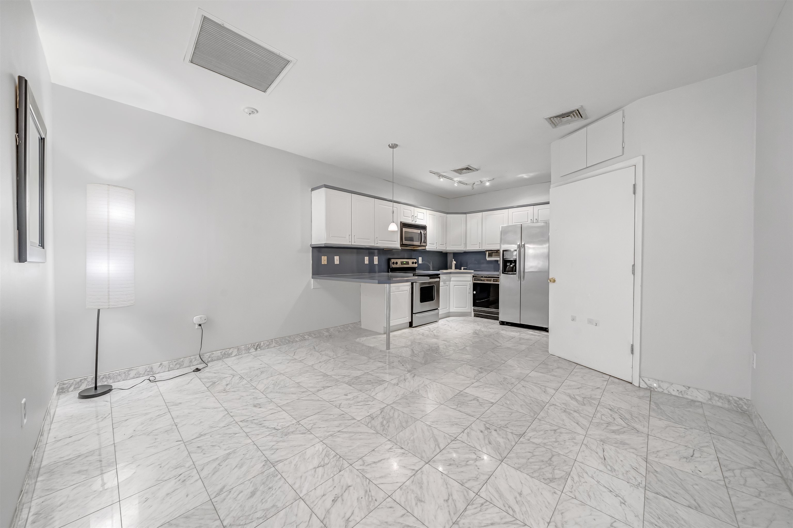 75 LIBERTY AVE Unit: E13