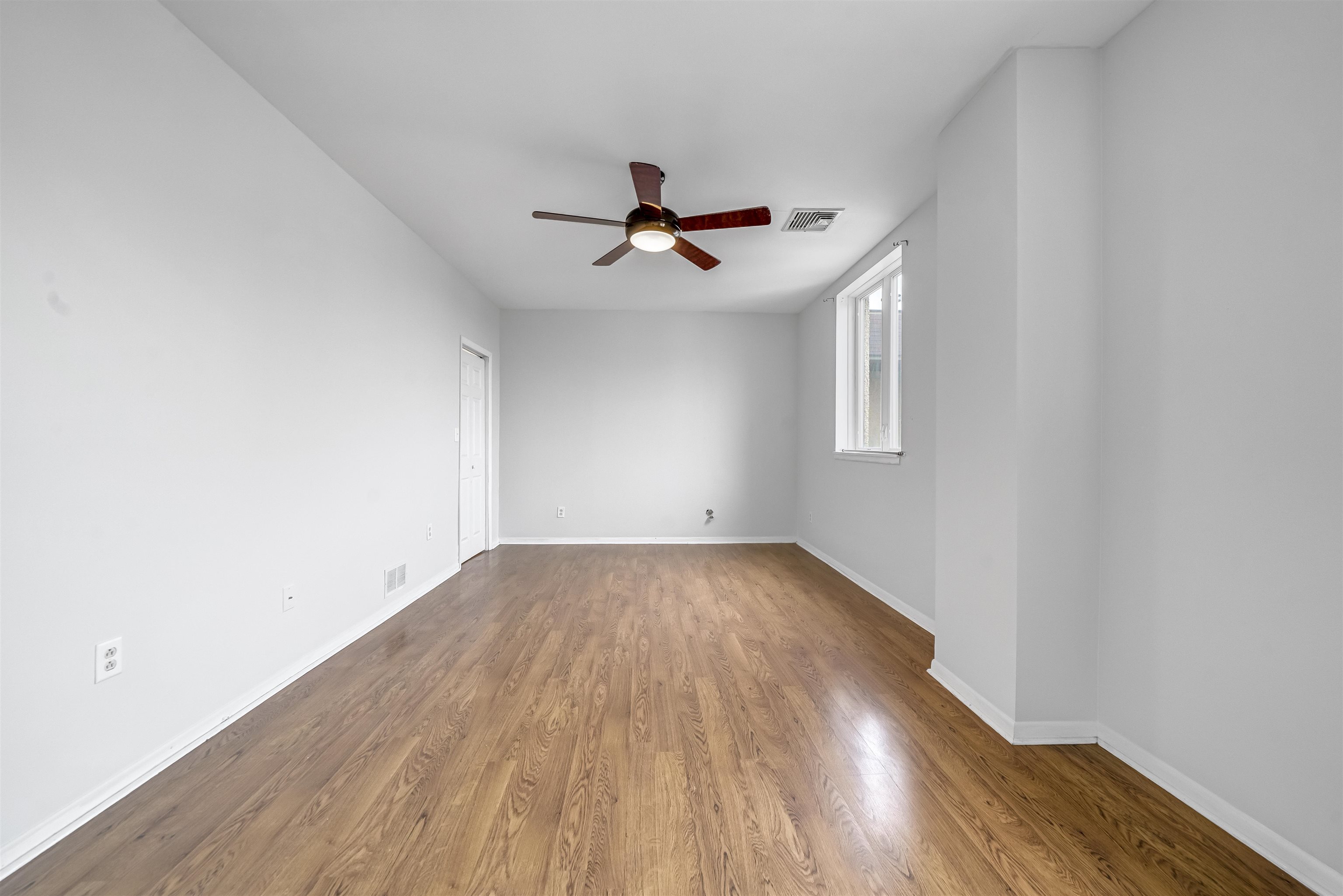 75 LIBERTY AVE Unit: E13