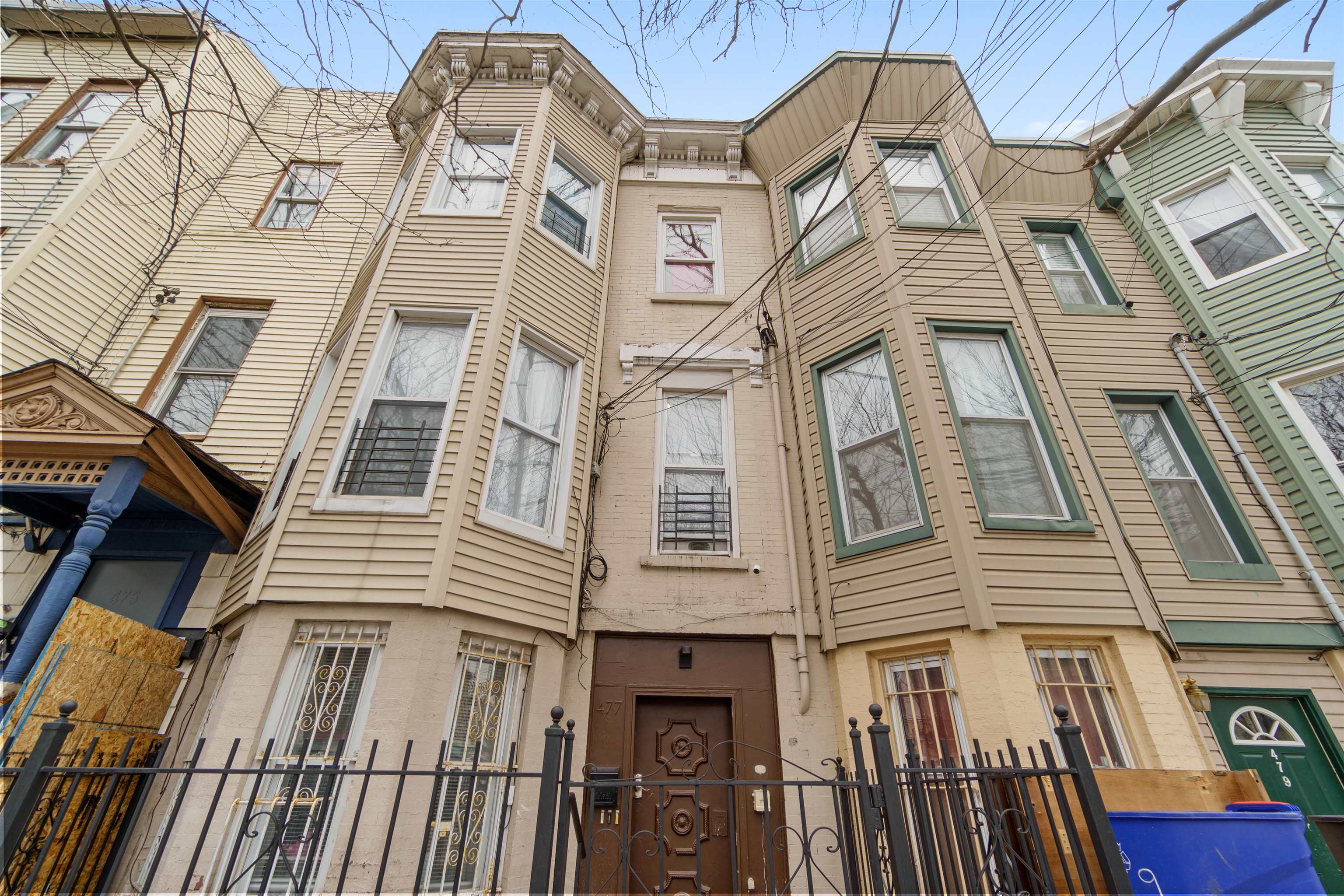 477 MERCER ST
