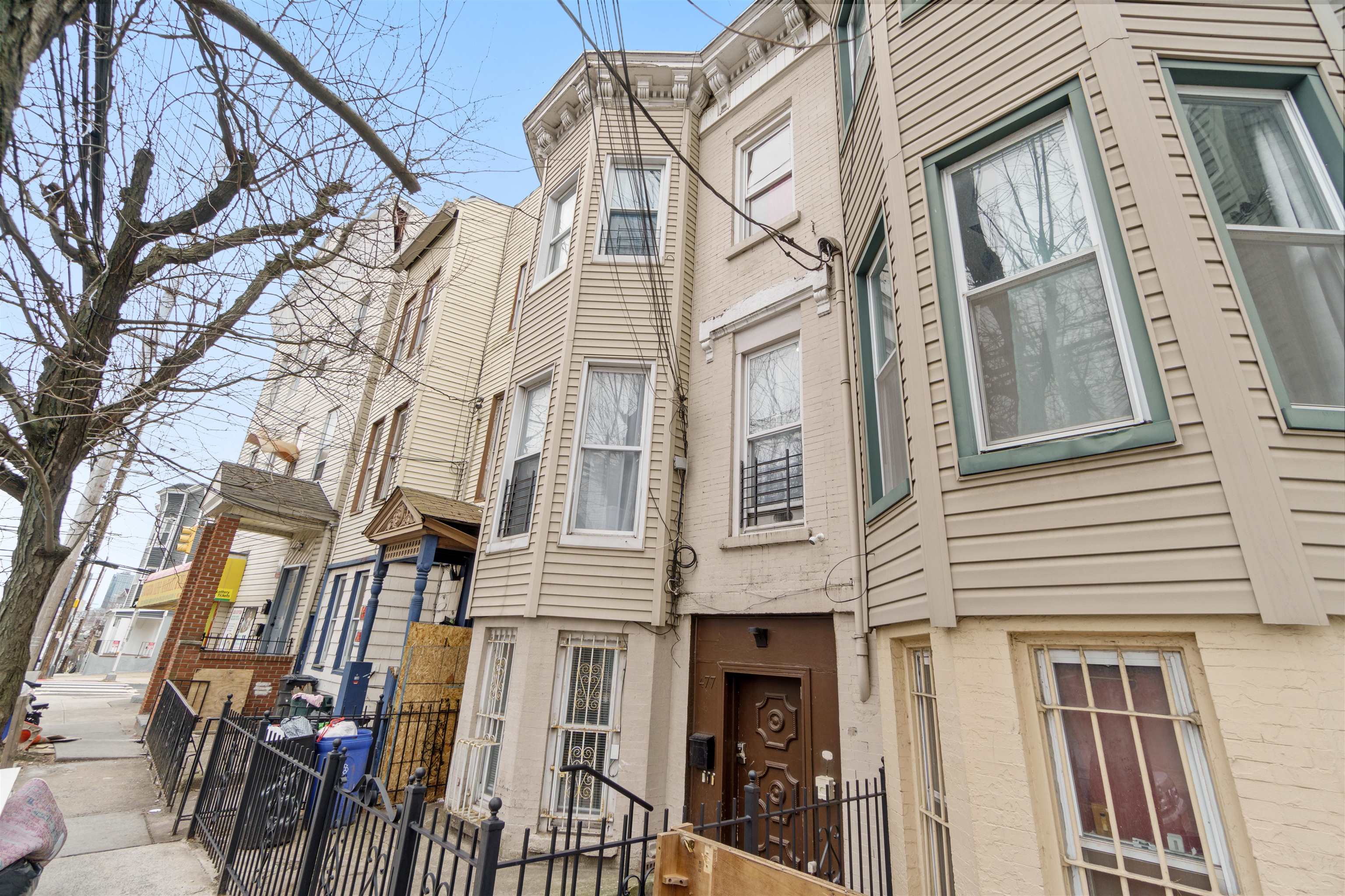 477 MERCER ST