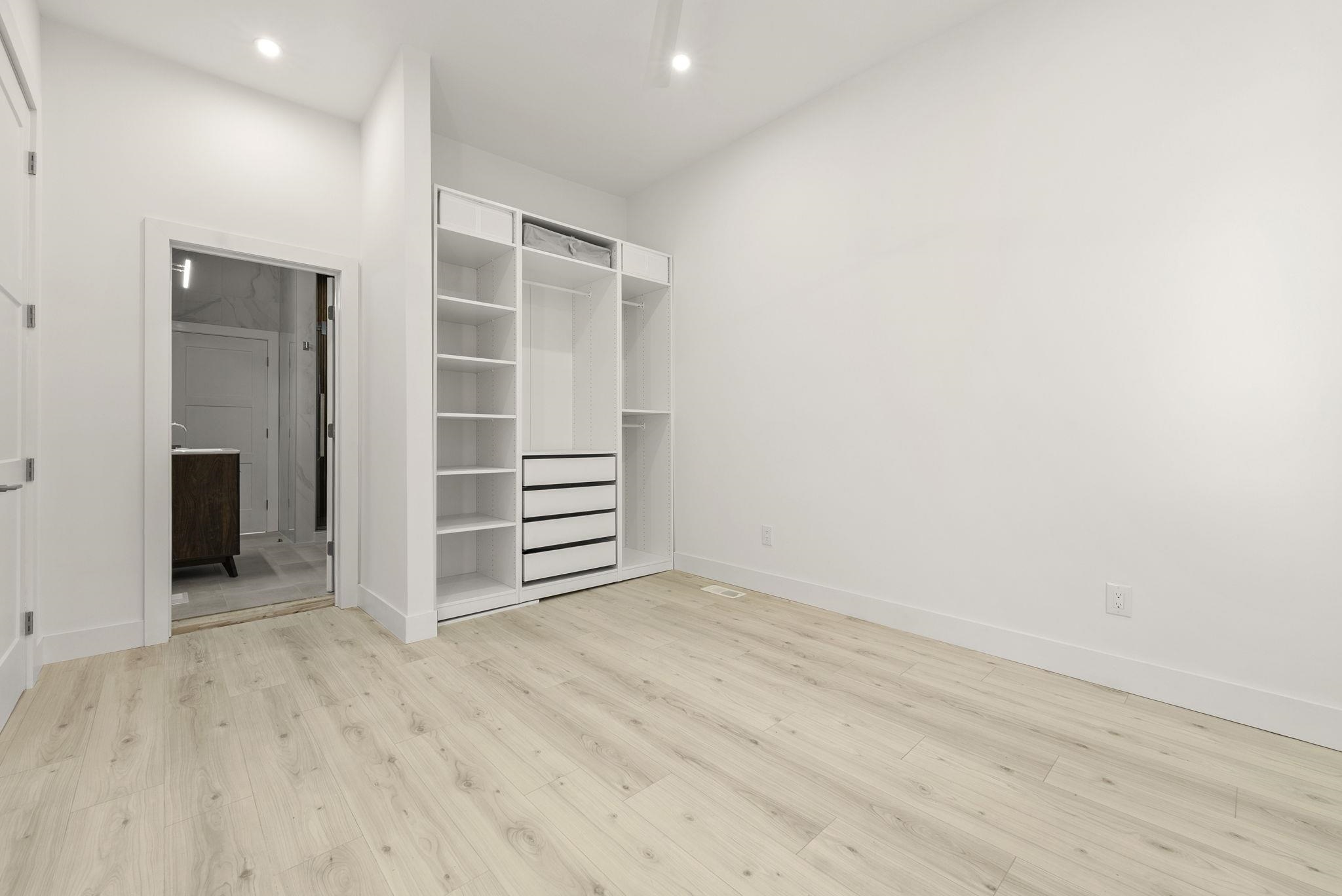 317 SHERMAN AVE Unit: 1