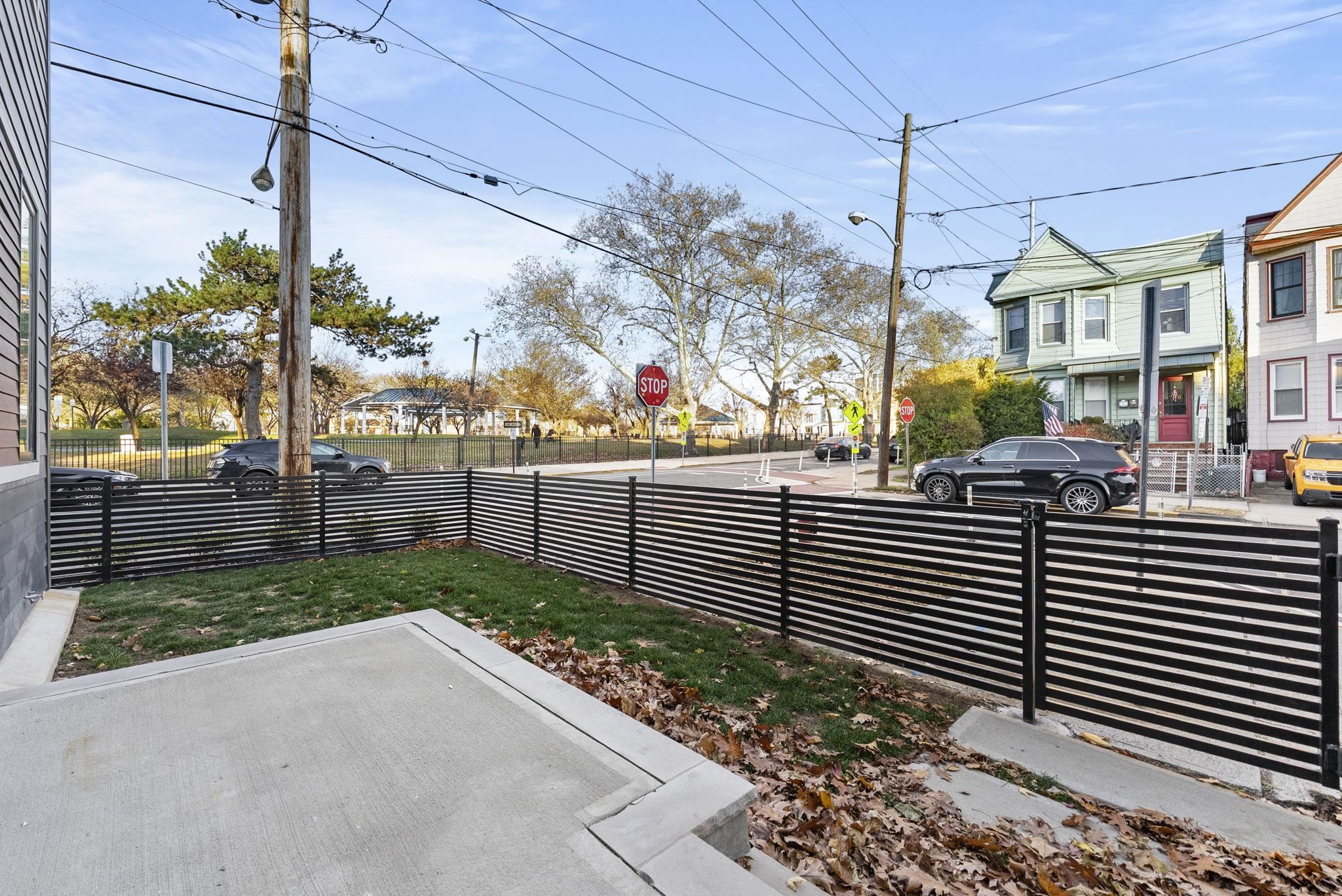 317 SHERMAN AVE Unit: 1