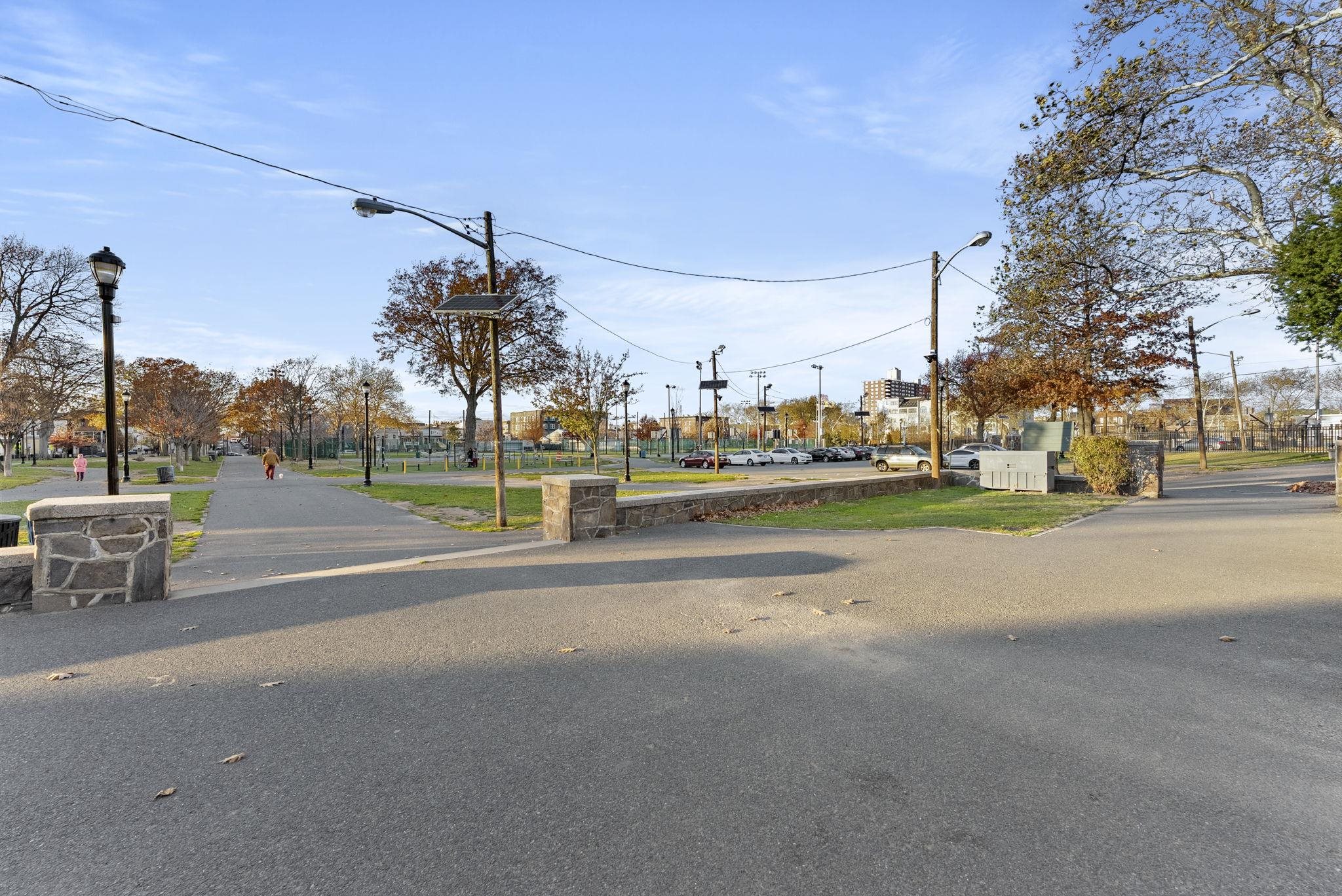 317 SHERMAN AVE Unit: 1