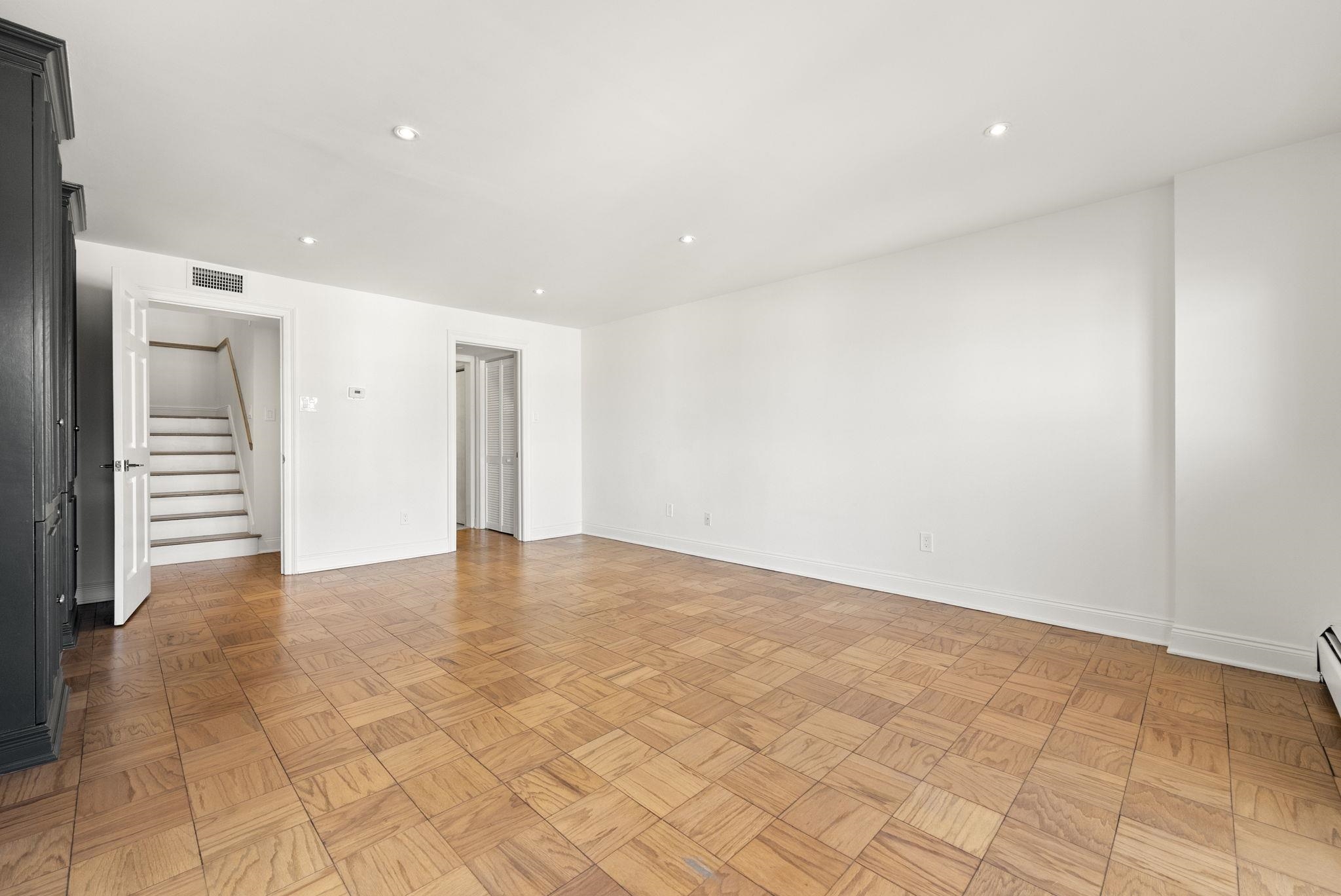 200 SHEARWATER CT WEST Unit: 53