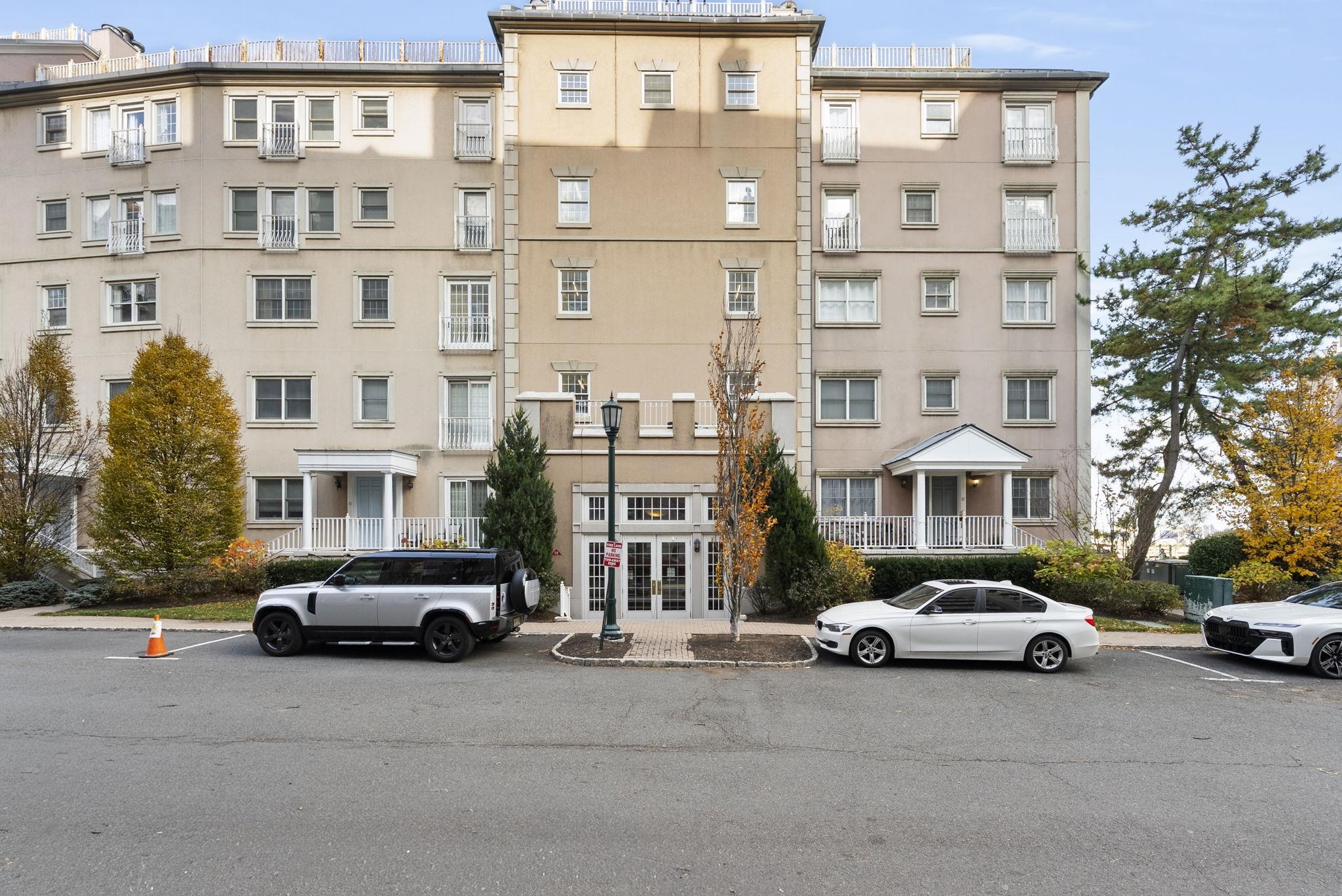 200 SHEARWATER CT WEST Unit: 53