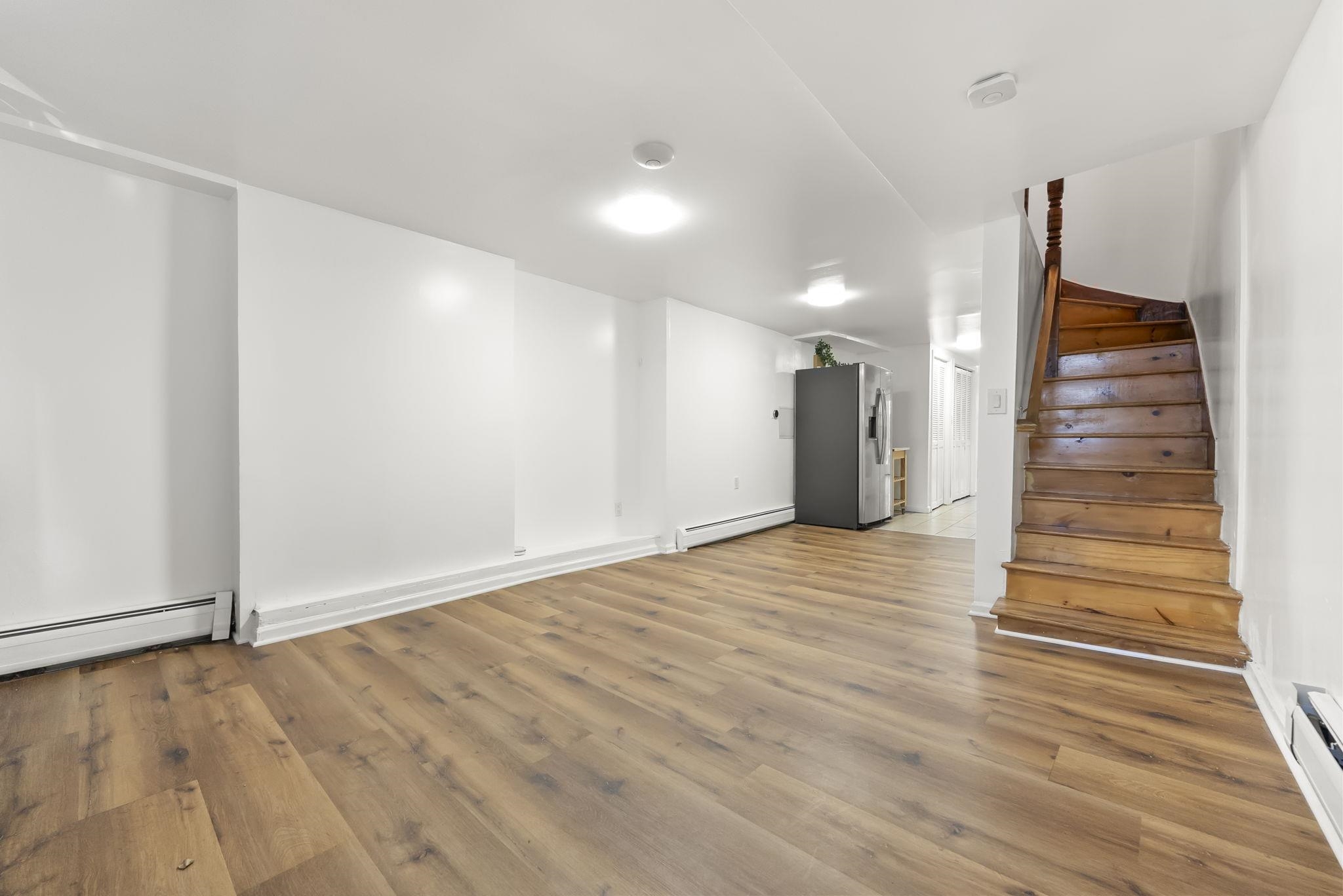 40 VAN REYPEN ST