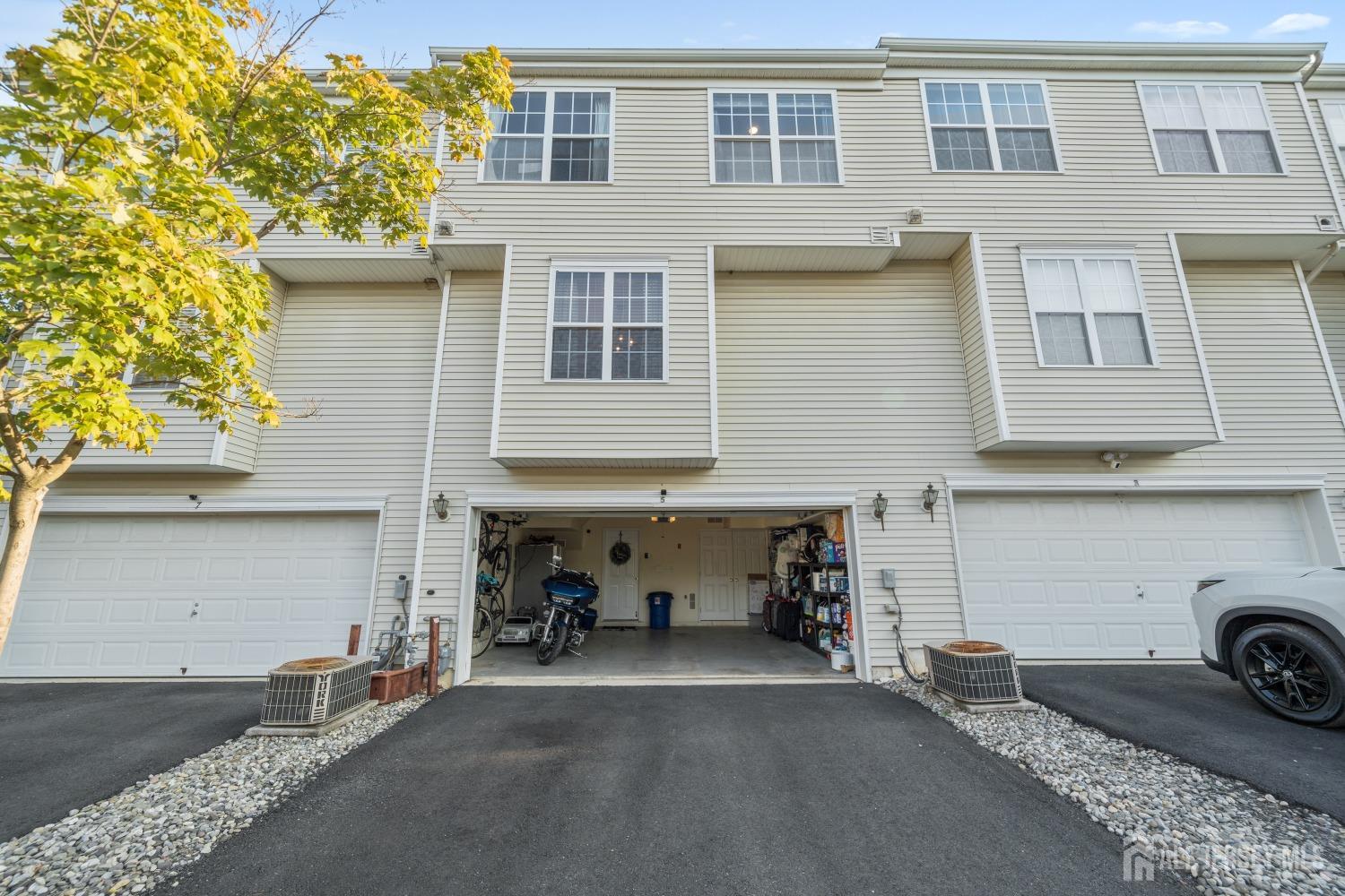 5 Kuczynski Drive