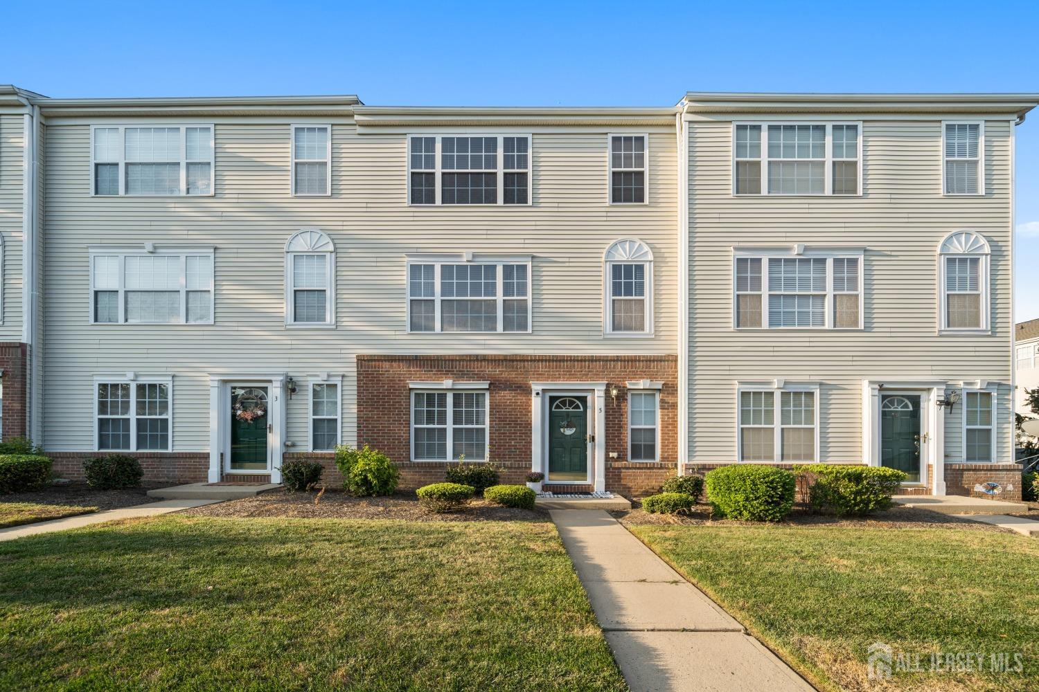 5 Kuczynski Drive