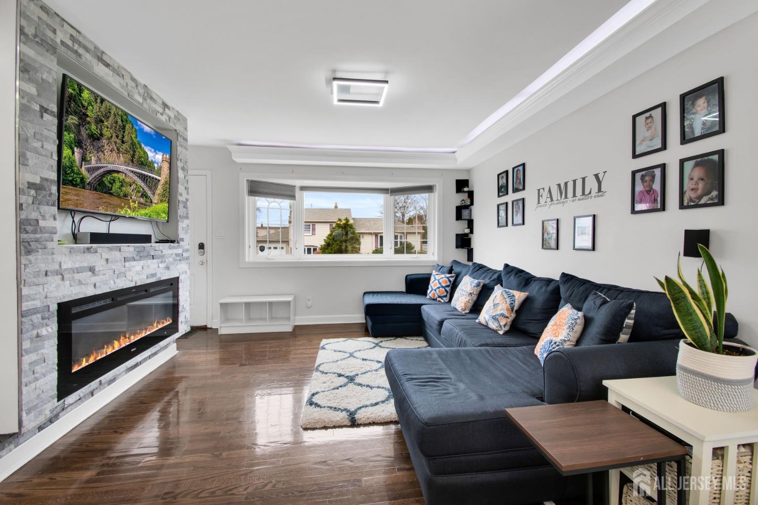 139 West Elmwood Drive