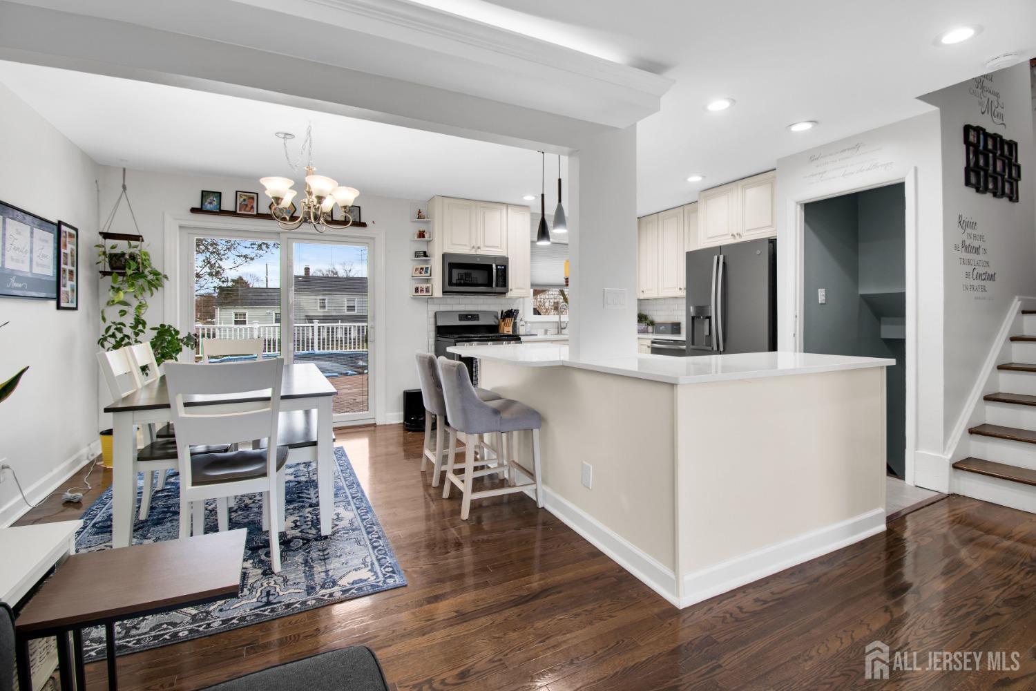 139 West Elmwood Drive