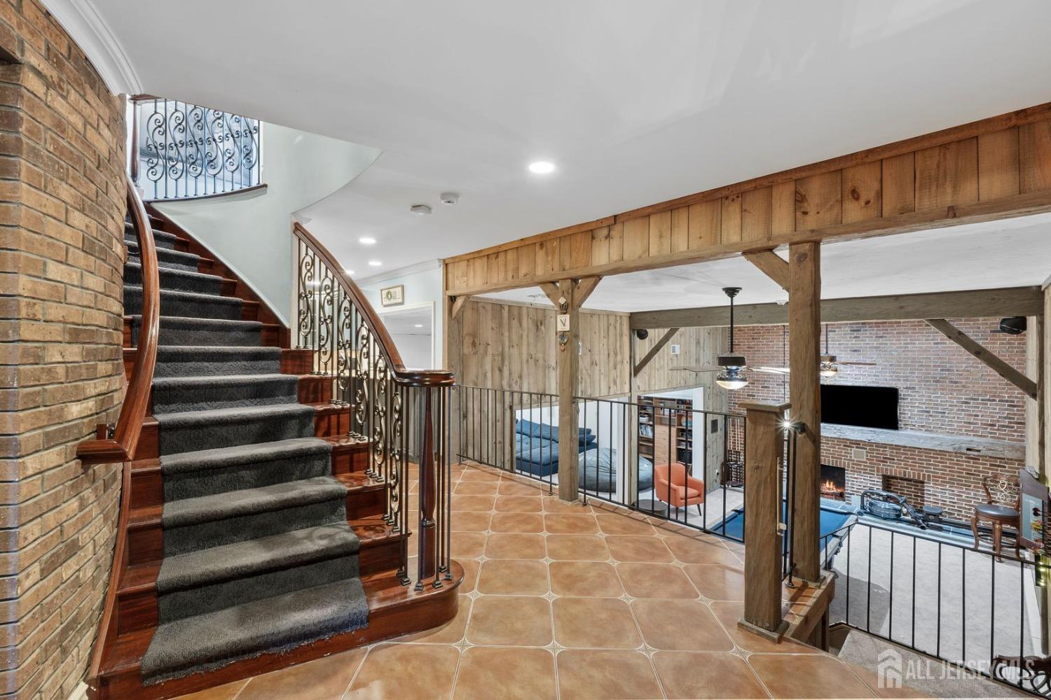 13 Eagle Nest Road