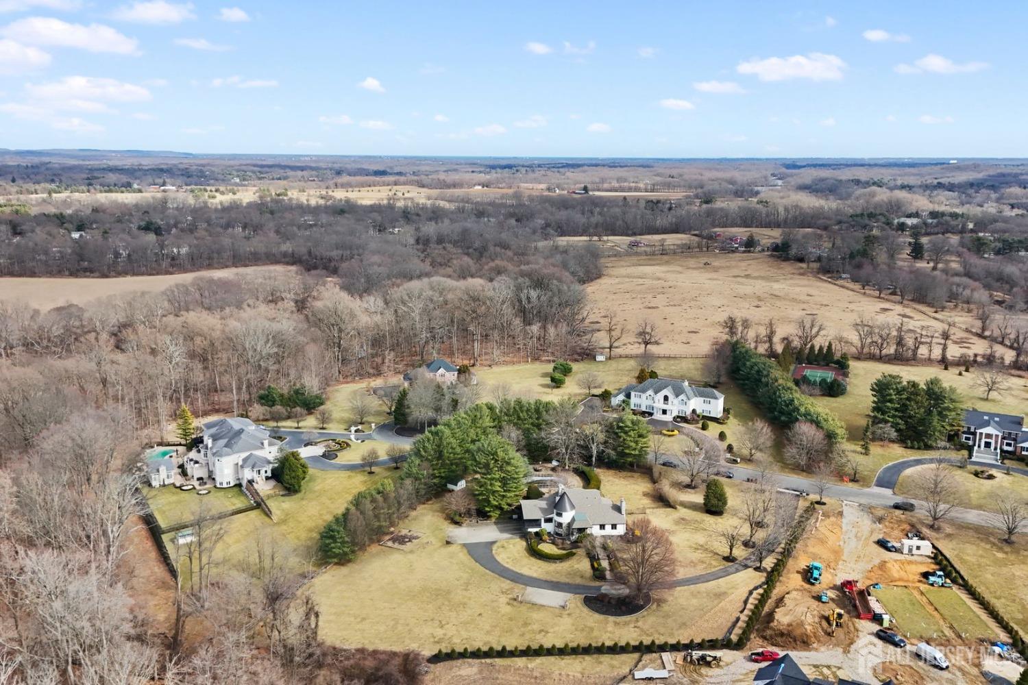 13 Eagle Nest Road