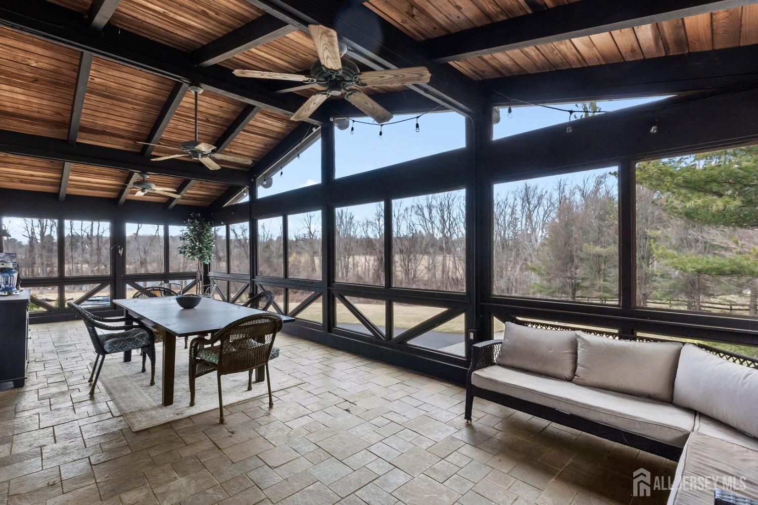 13 Eagle Nest Road