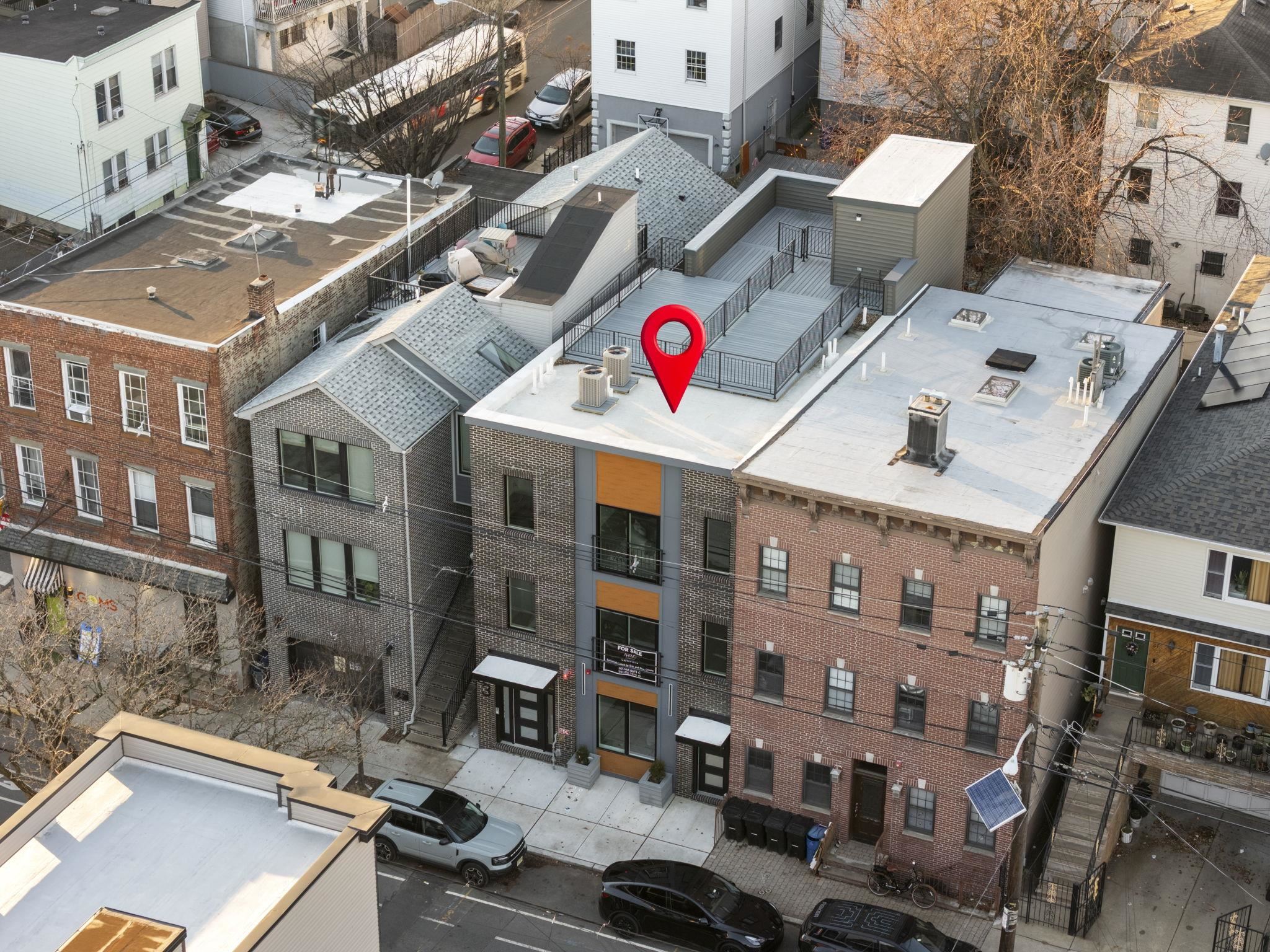 63 WEBSTER AVE Unit: 2