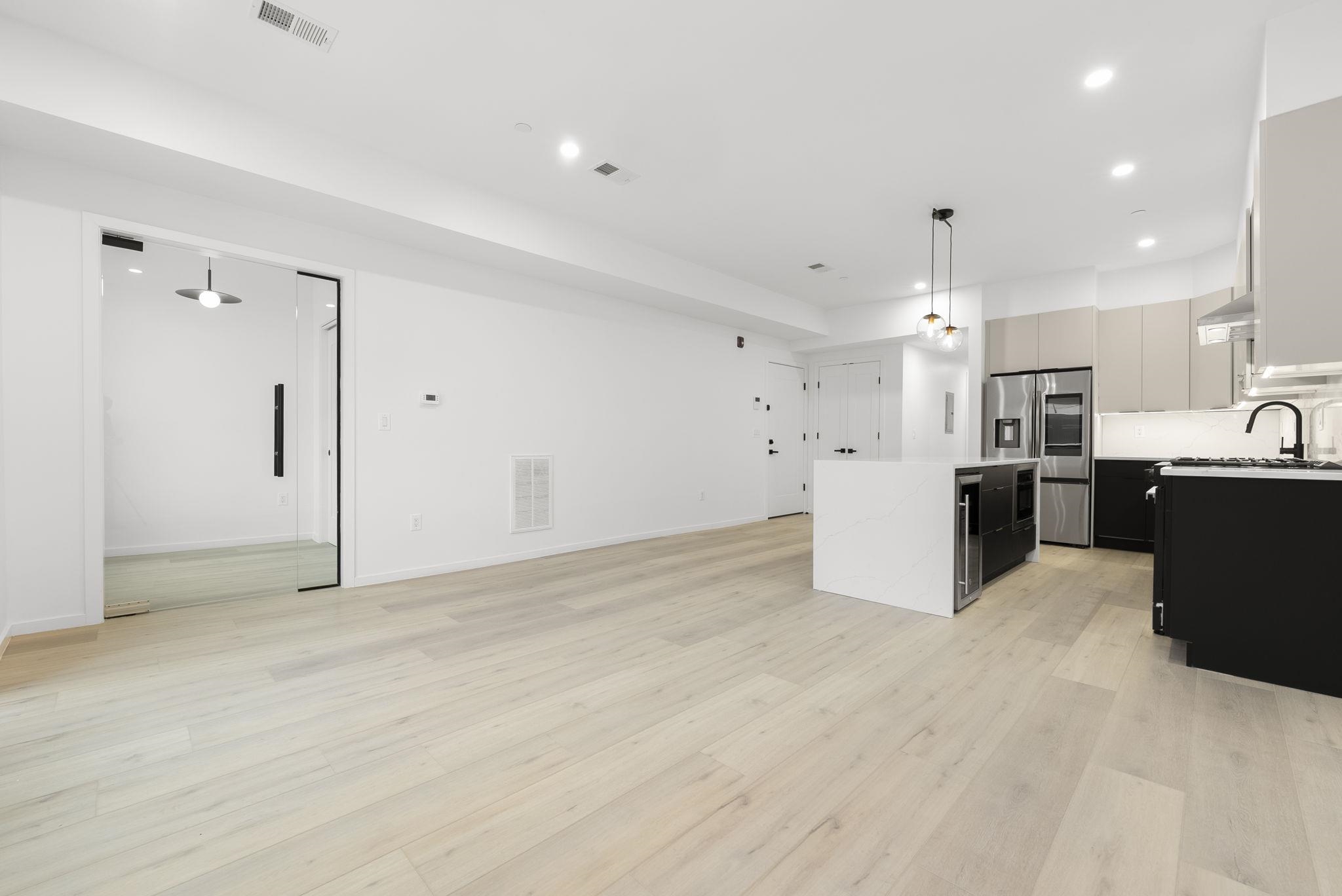 63 WEBSTER AVE Unit: 2